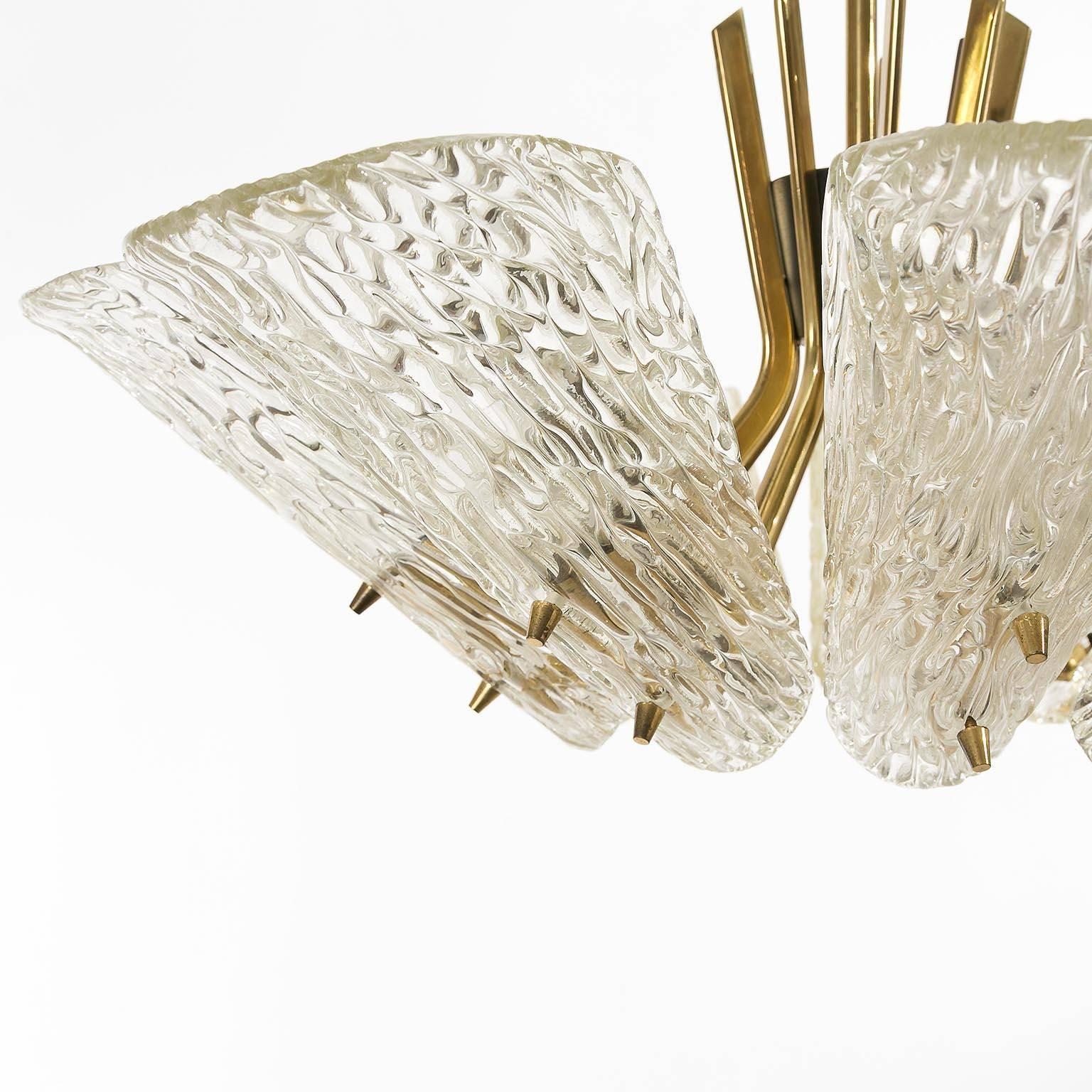 Large J.T. Kalmar Chandelier, Brass Textured Glass, Mid-Century Modern, 1950s 1