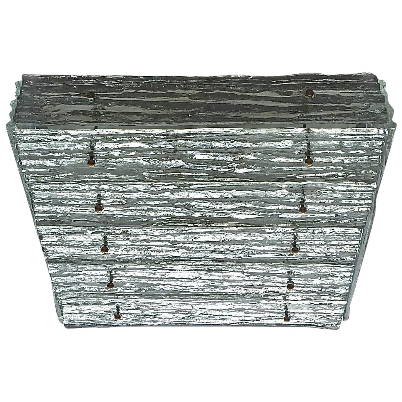 Large J.T. Kalmar Einbau-Wandleuchte aus Eisglas, Messing und weißem Metall, 1960er Jahre