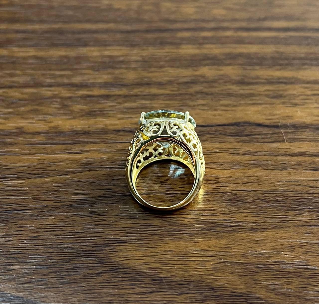 Anello grande Jumbo in ametista verde e prasiolite con motivo a gabbia in oro giallo 14 carati in vendita 3