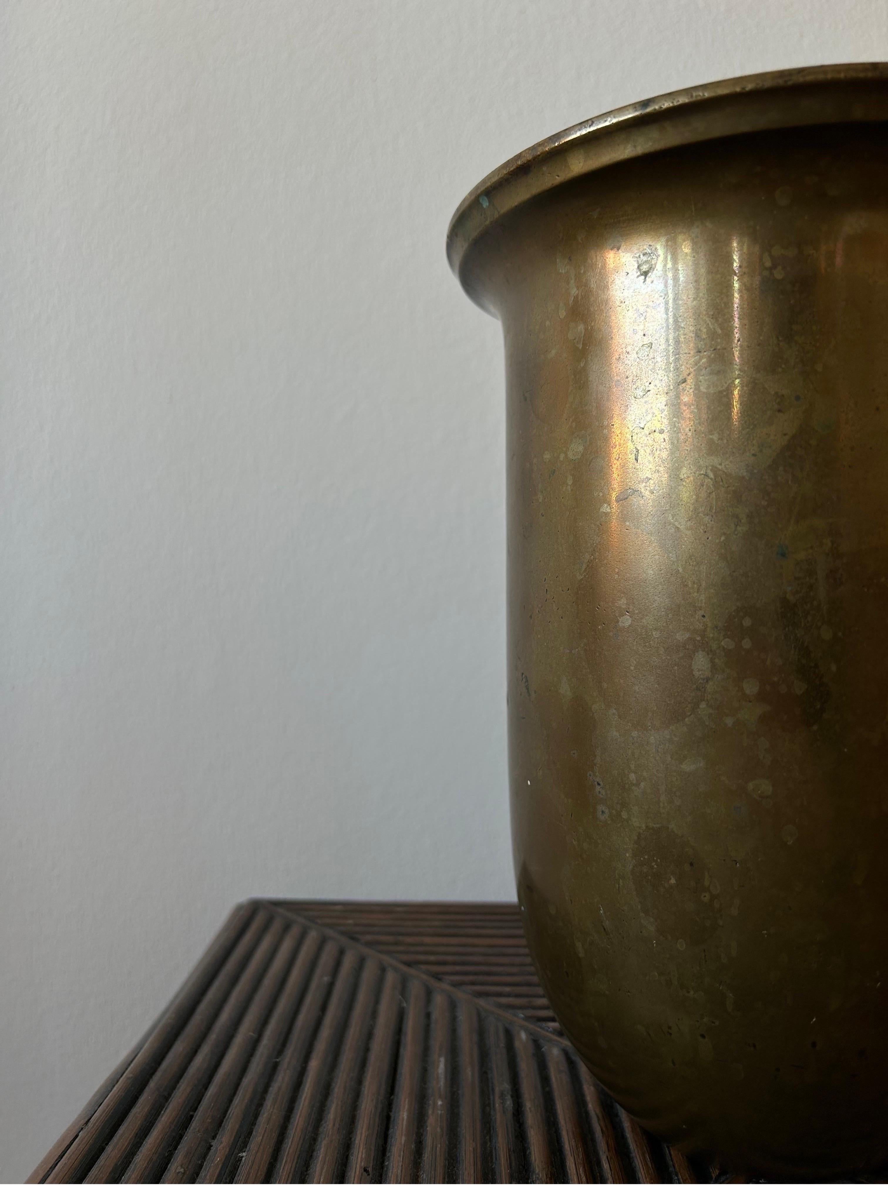 Rare and important large Just Andersen bronze vase model B1578.

The vase is in good condition with a beautiful natural patina that it has gotten after many’s years of use.

This vase is a perfect piece for any interior and will fit any type of