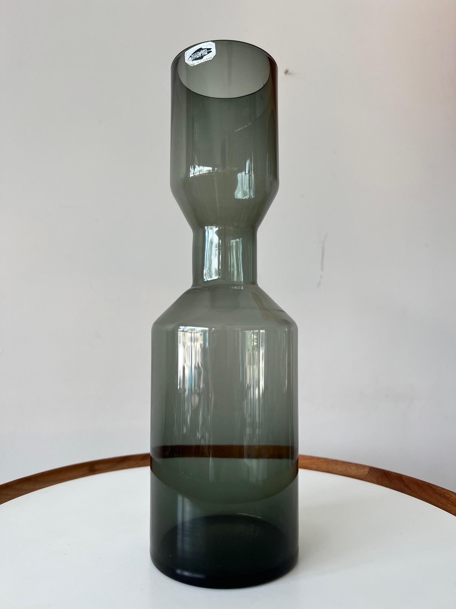Finnish Large Kaj Franck Gray Midcentury Glass Vase Nuutajarvi Nottsjo Finland For Sale