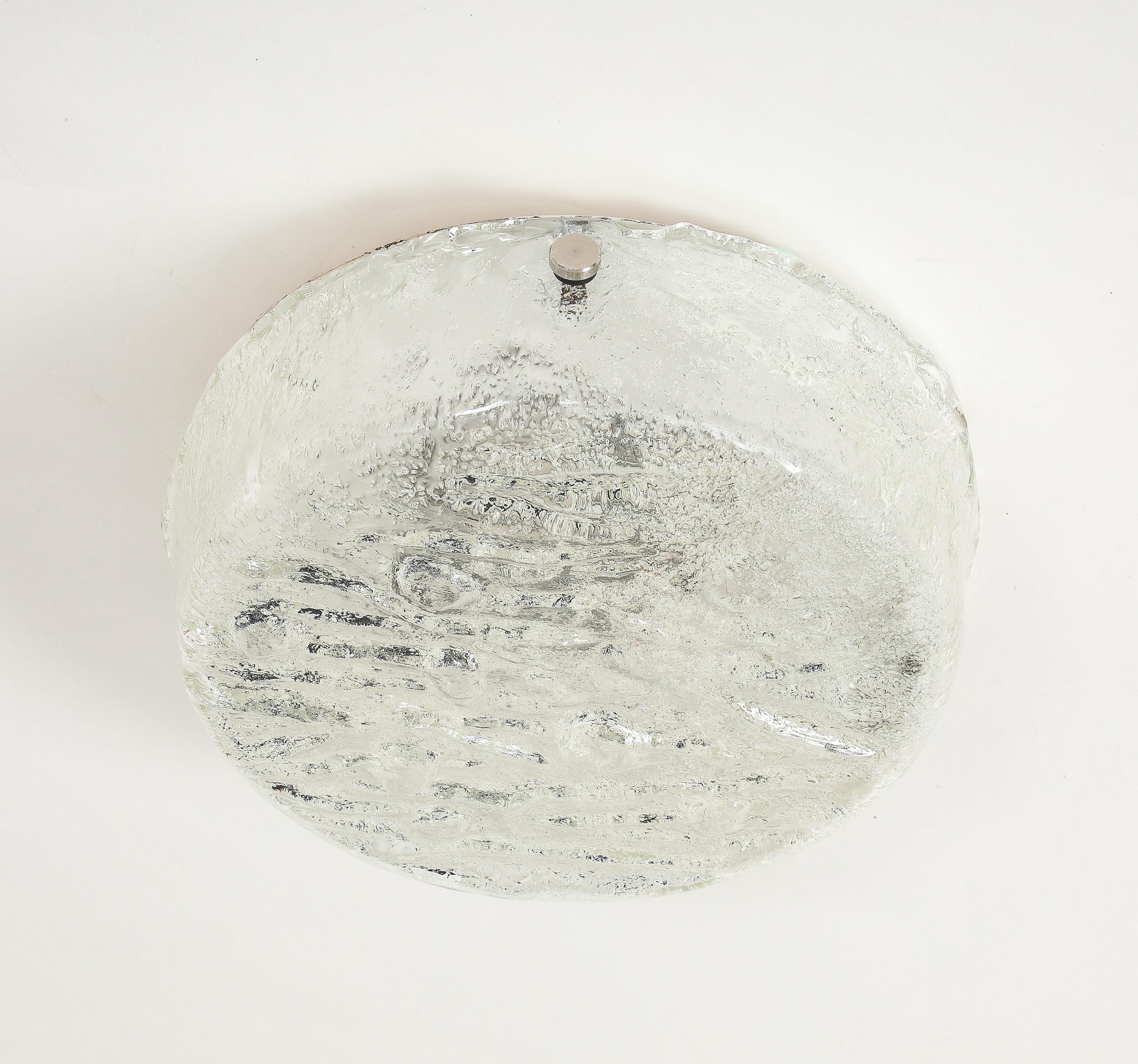 Grand lampadaire en verre Kalmar Ice Bon état - En vente à New York, NY