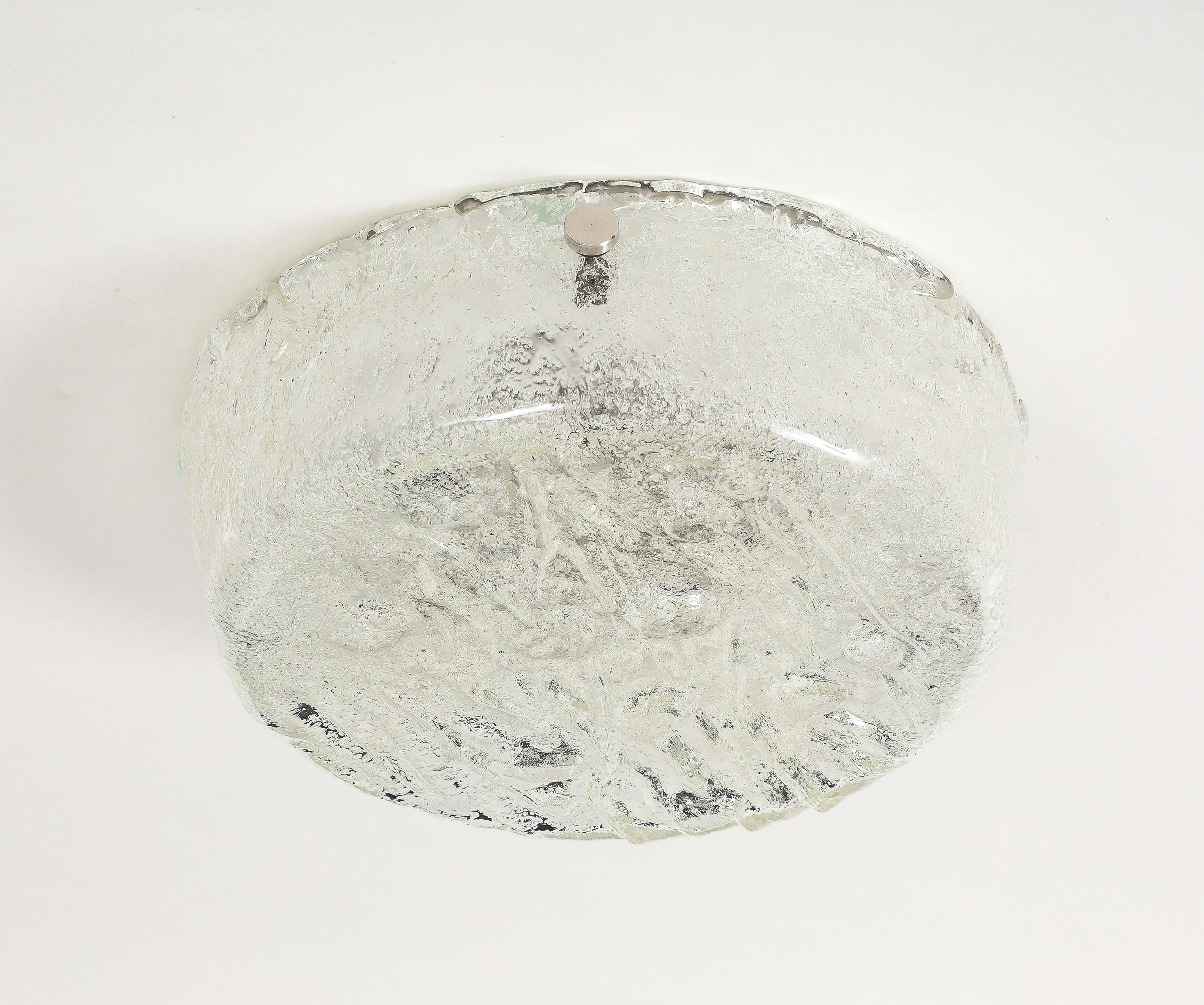 Métal Grand lampadaire en verre Kalmar Ice en vente