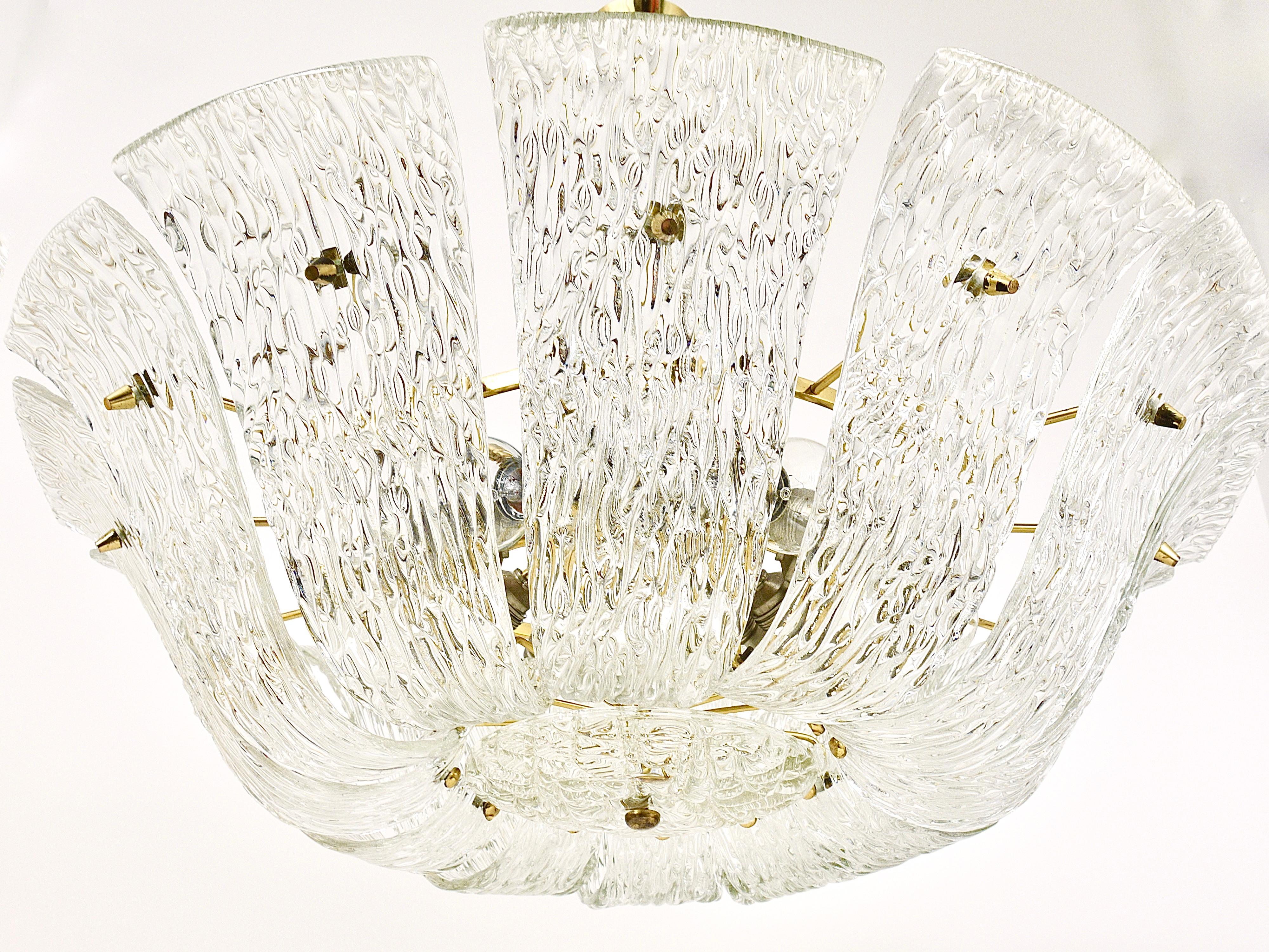 Large Kalmar Midcentury Curved Basket Chandelier, Brass & Textured Glass, 1950s 11