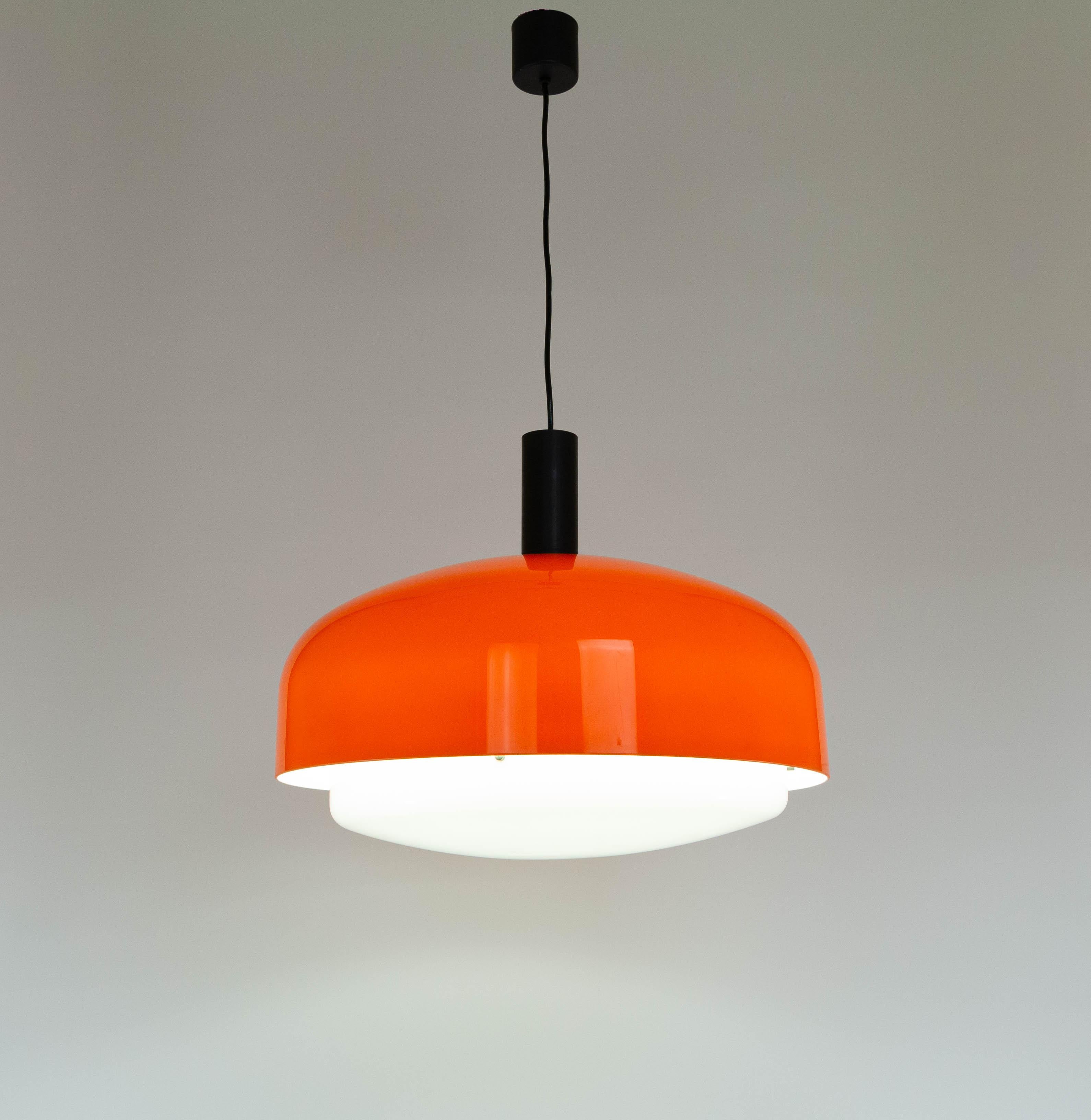 Mid-20th Century Large KD62 pendant by Eugenio Gentili Tedeschi for Kartell, 1960s For Sale