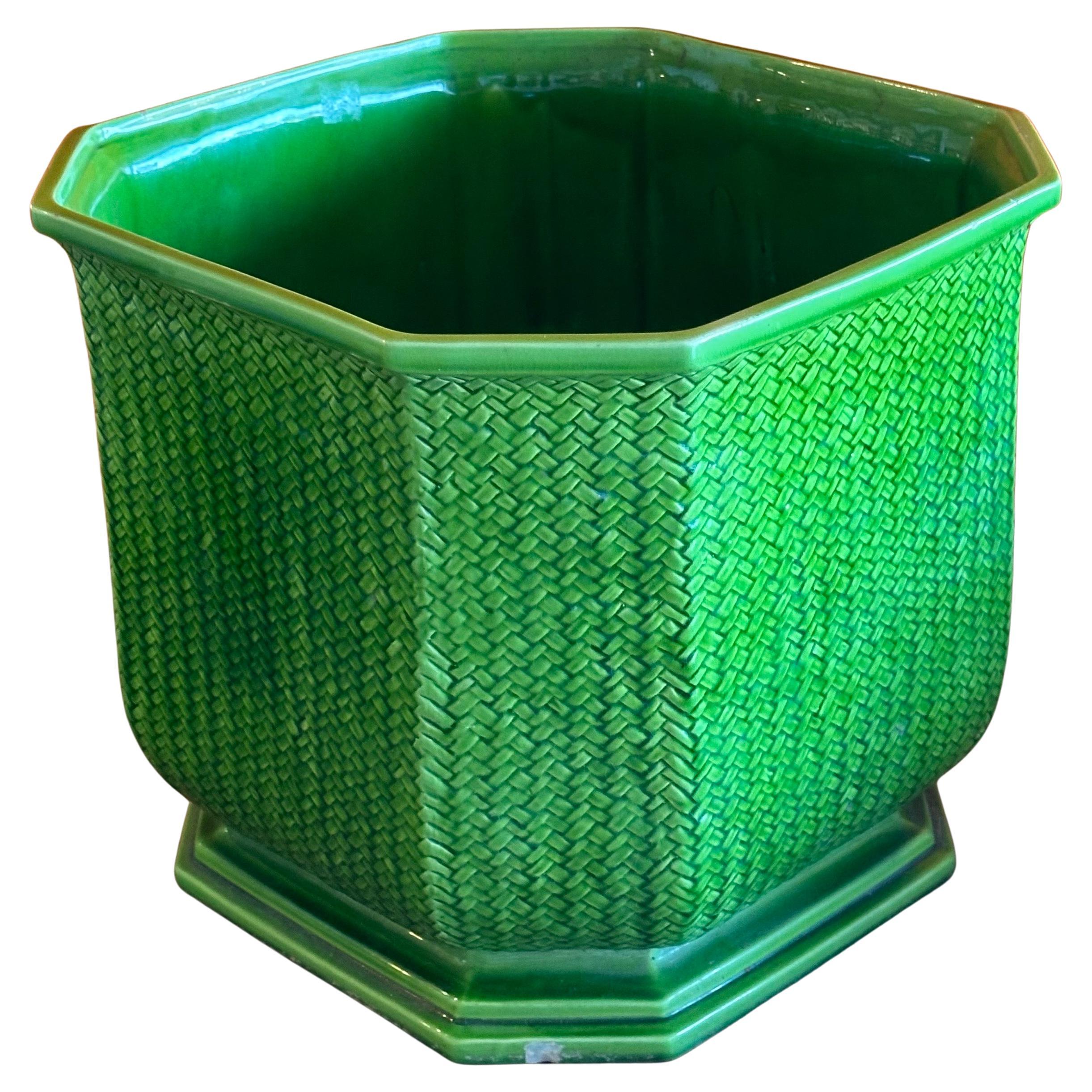 Großes grünes Kelly-Pflanzgefäß aus Keramik von Bassano, Italien im Angebot