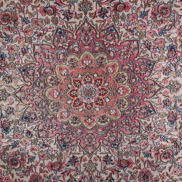 Large Kerman Wool Persian Carpet, C.1940 In Good Condition In Vancouver, British Columbia