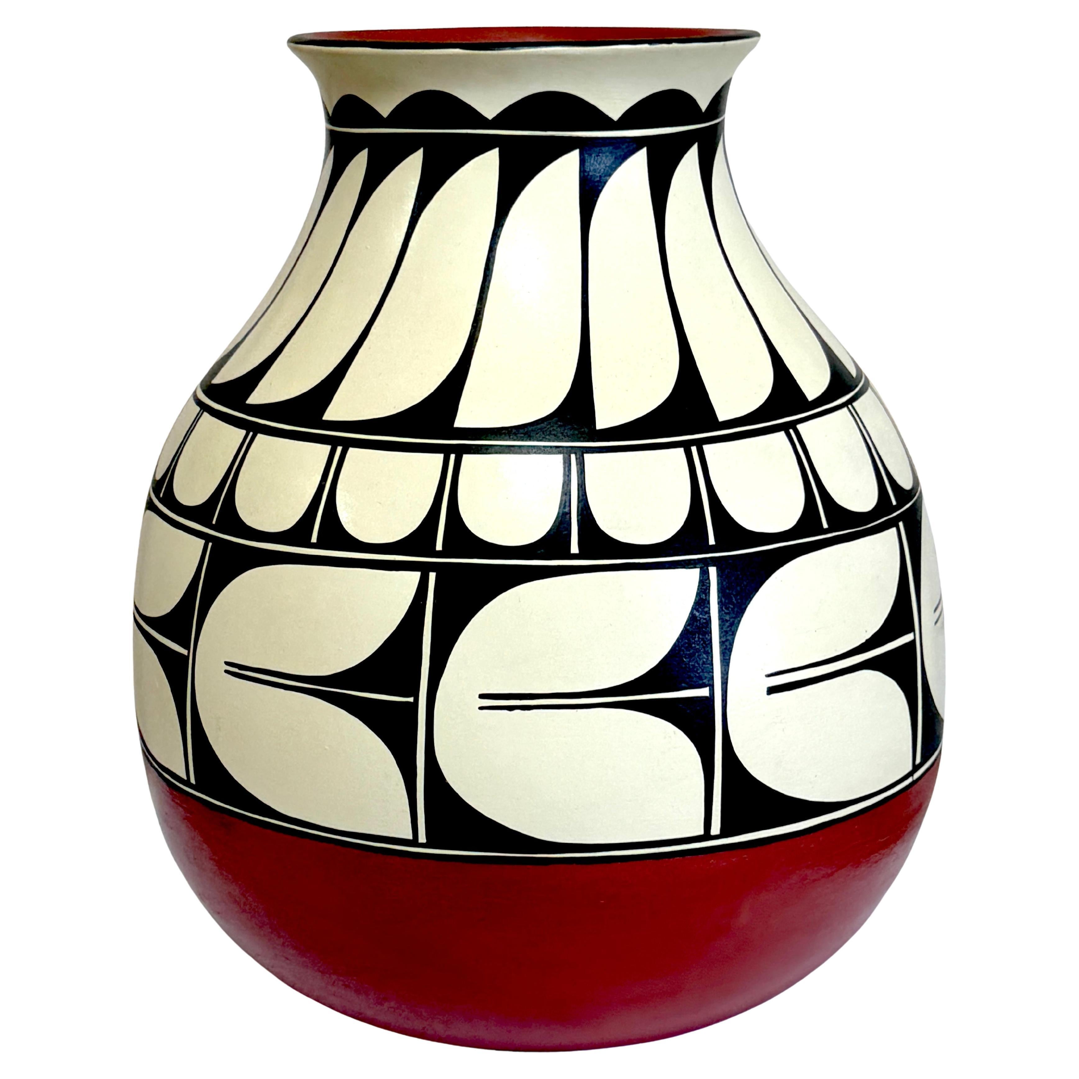 Grande vaso in ceramica Pueblo Kewa di Vidal Aguilar, Santo Domingo (Kewa) New Mexico