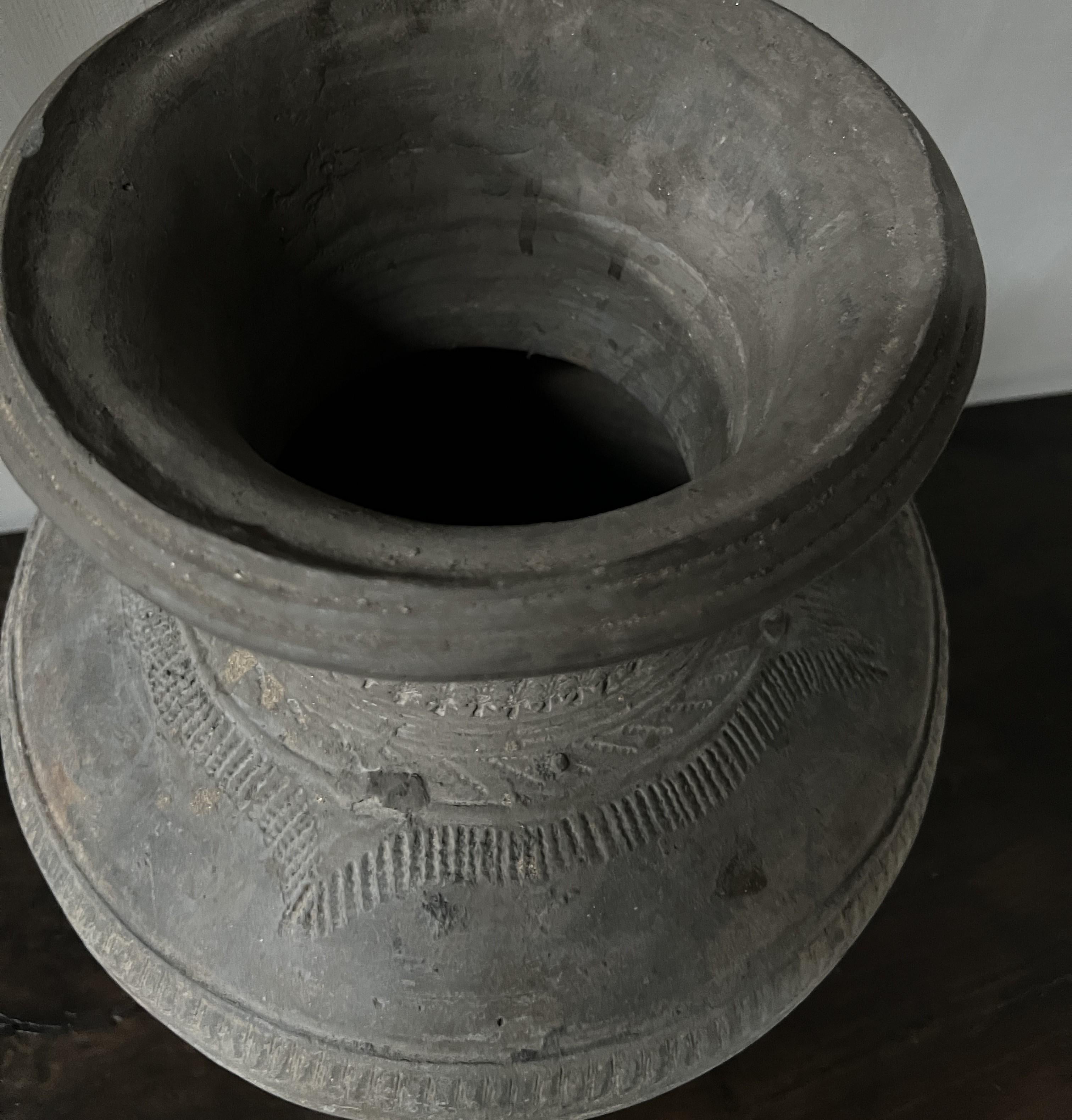 Large Khmer Cambodian Urn Vase For Sale 1