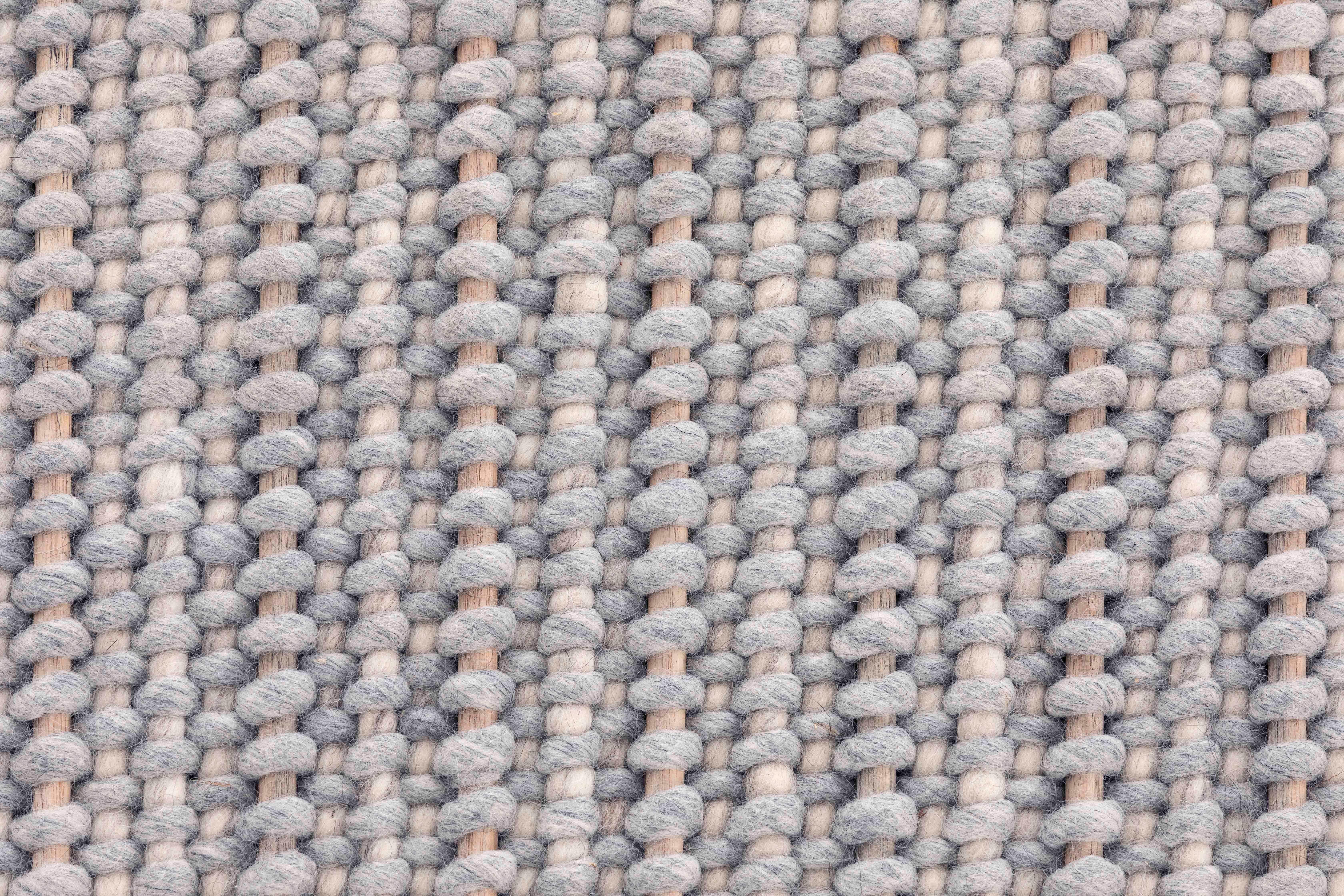 Post-Modern Large Kiri Light Grey Goz Rug by Gandia Blasco For Sale