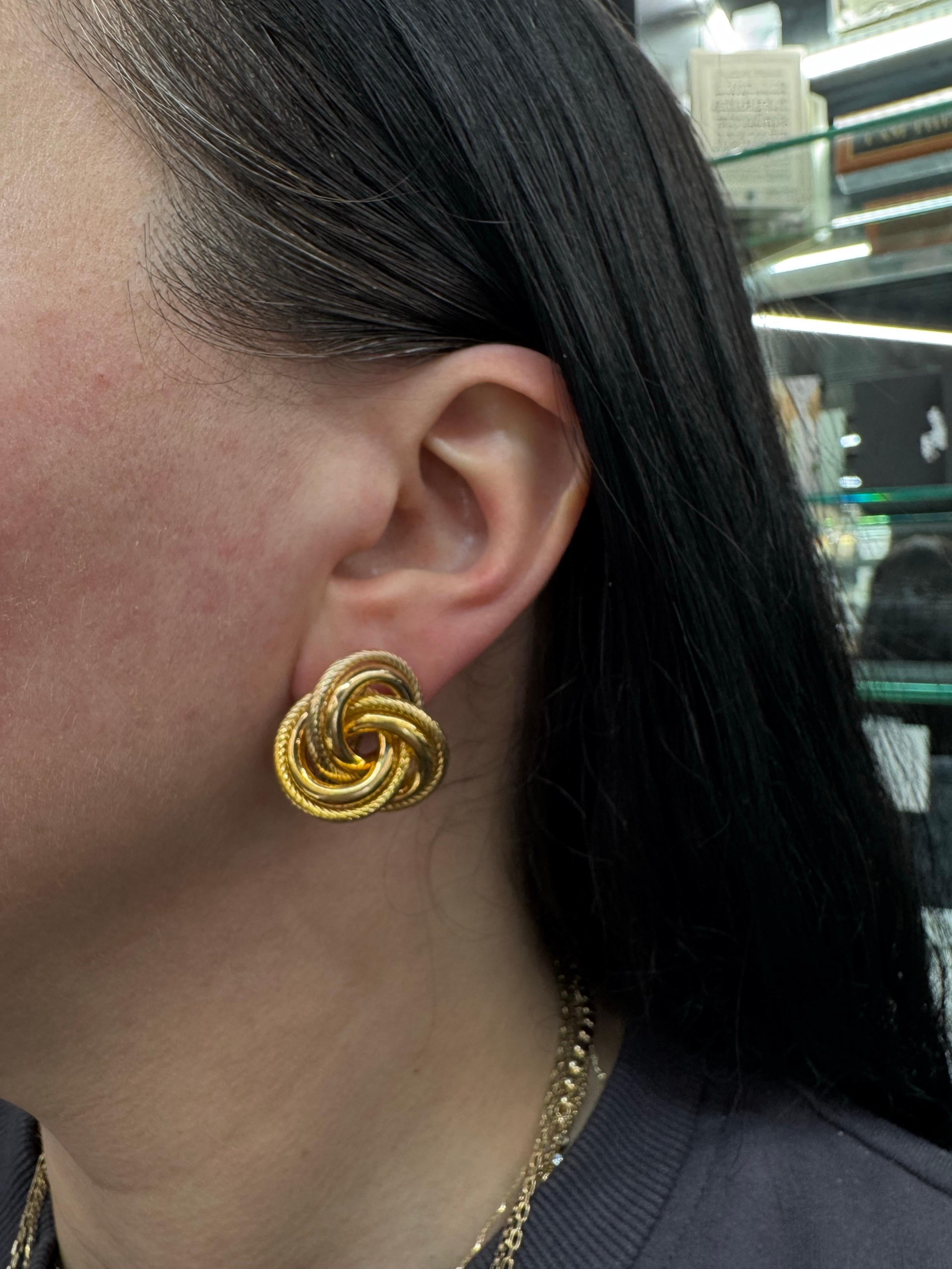 Large Knotted High Polish & Braided Stud Earrings 14 Karat Yellow Gold 16.2 Gram For Sale 1