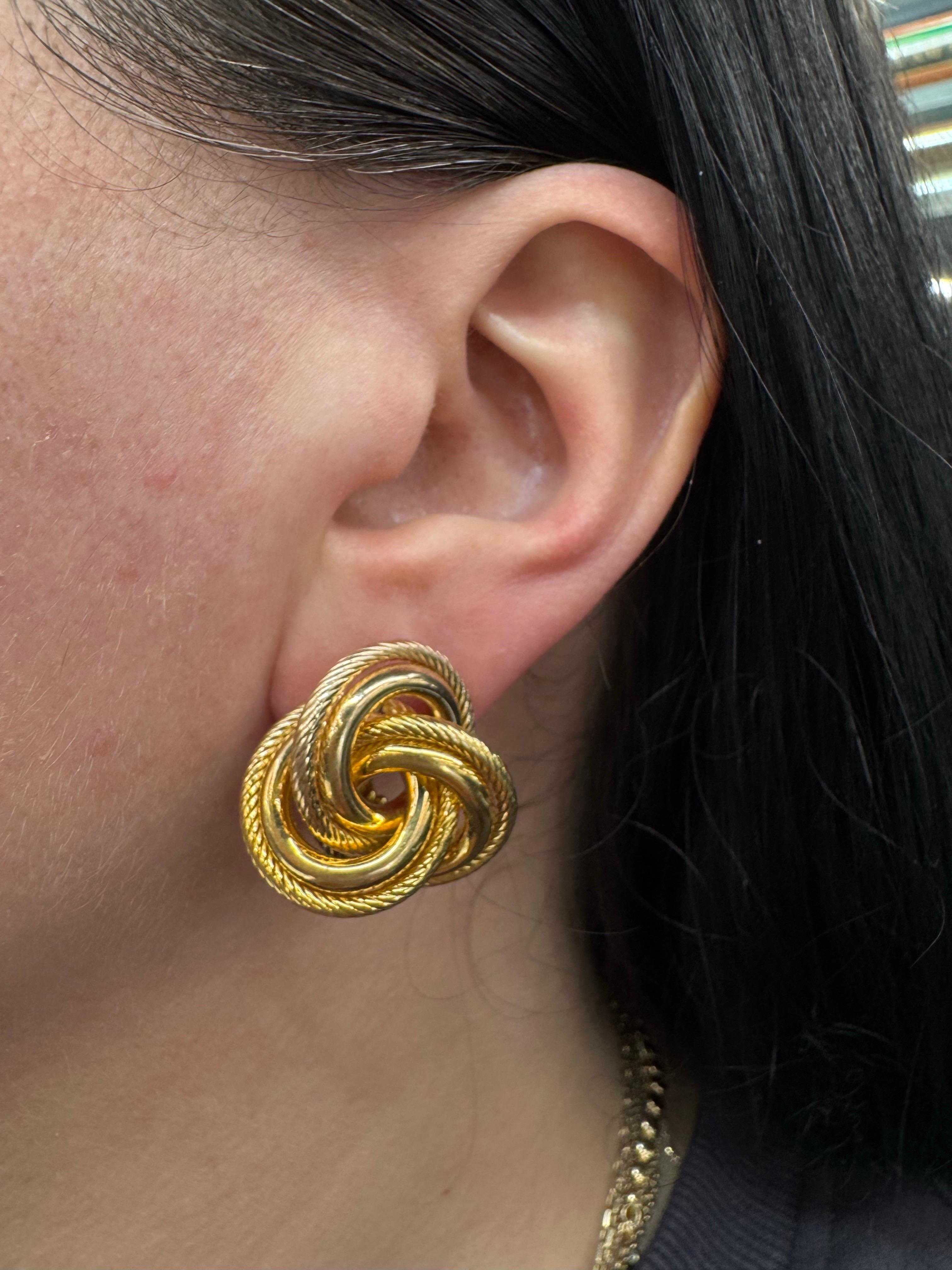 Large Knotted High Polish & Braided Stud Earrings 14 Karat Yellow Gold 16.2 Gram For Sale 2