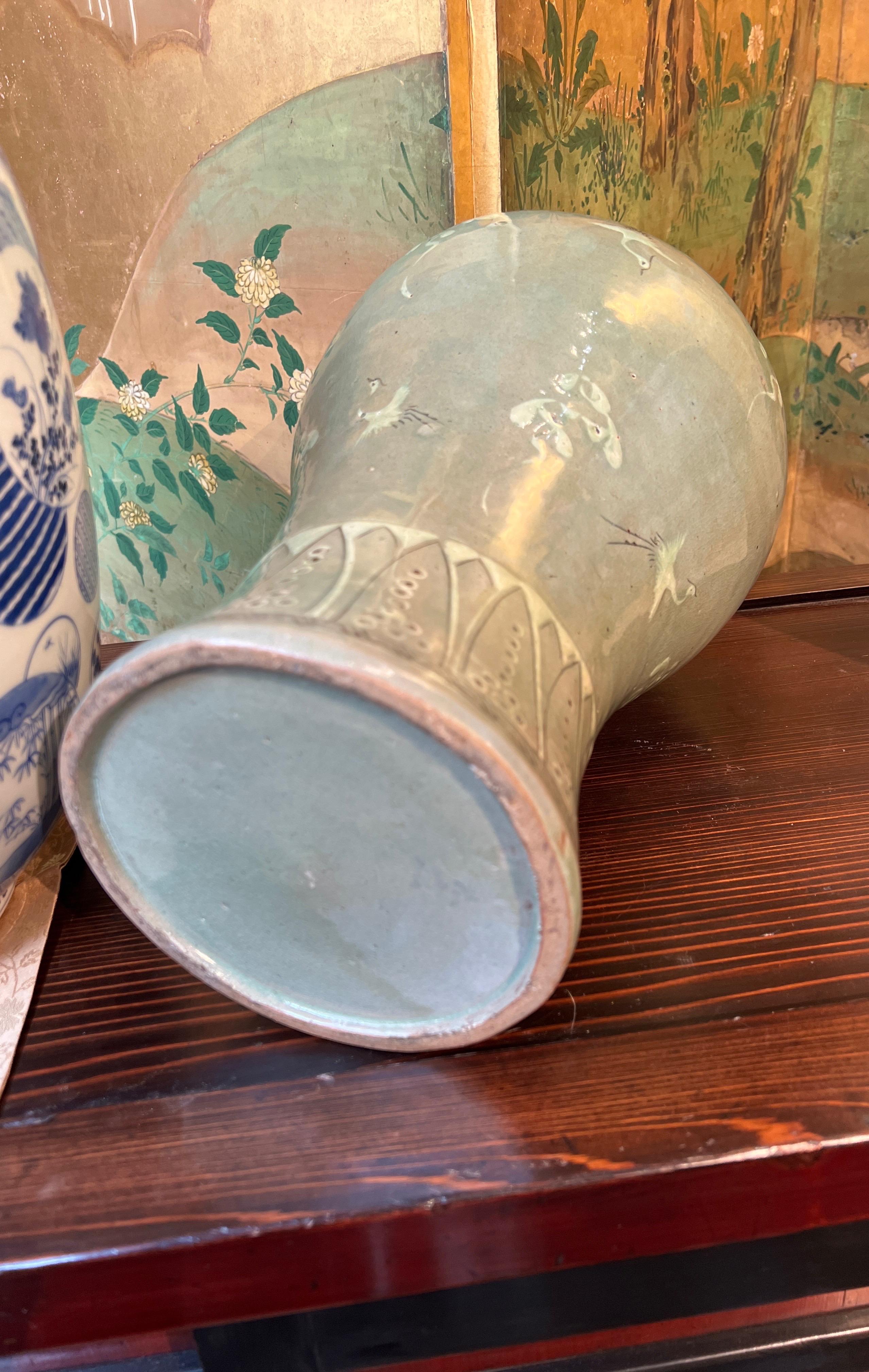 Céramique Grand vase coréen en céramique céladon, Corée, 19e en vente