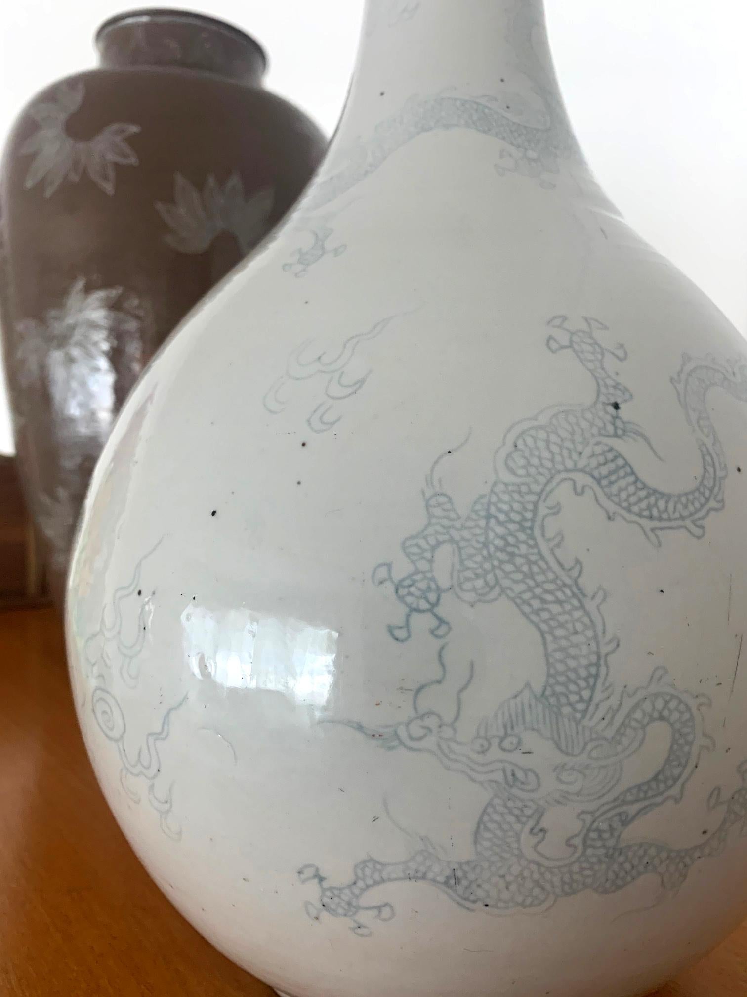 Large Korean White Dragon Vase Joseon Period 8