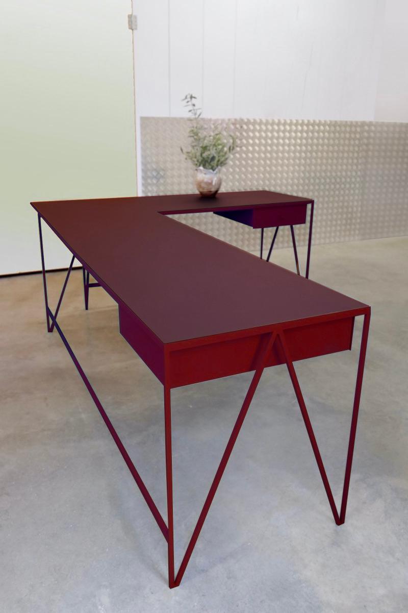 Anglais Grand bureau d'angle contemporain personnalisable en forme de L en vente