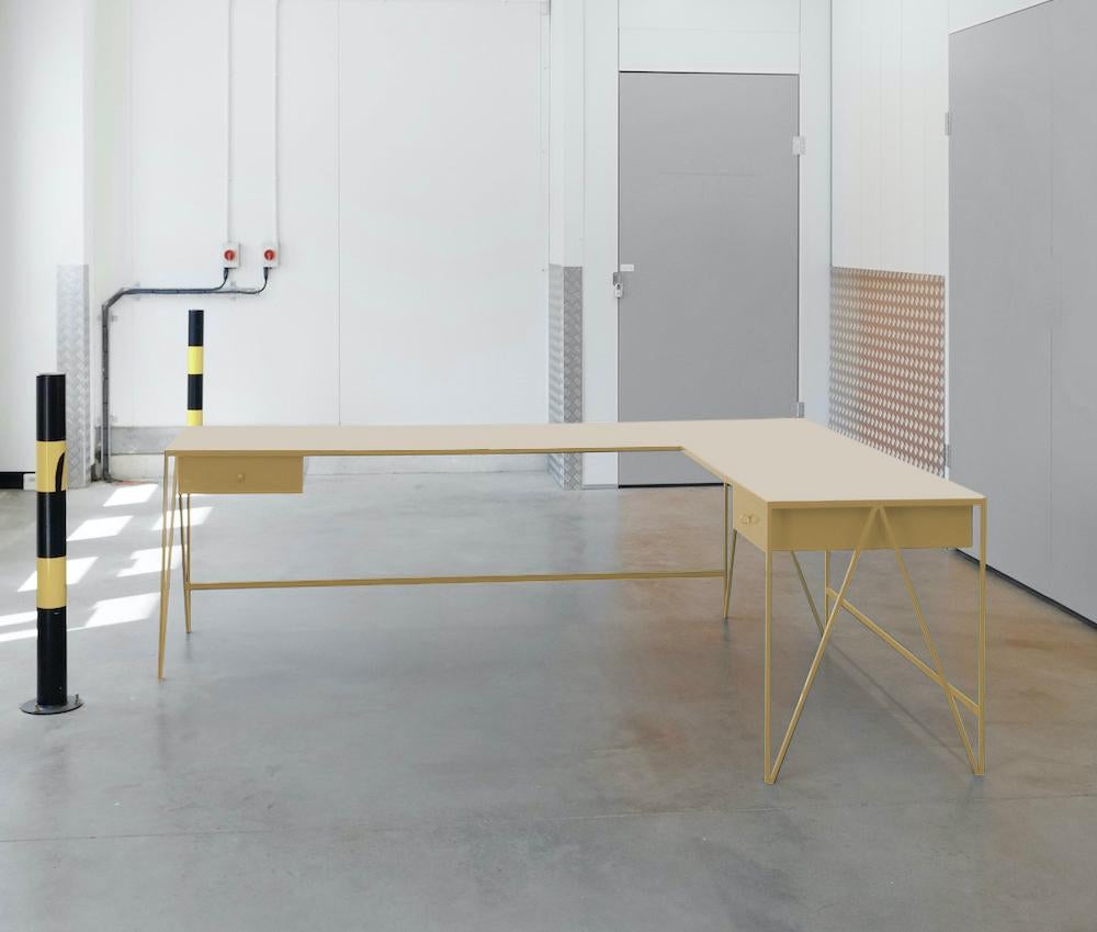 Soudé Grand bureau d'angle contemporain personnalisable en forme de L en vente
