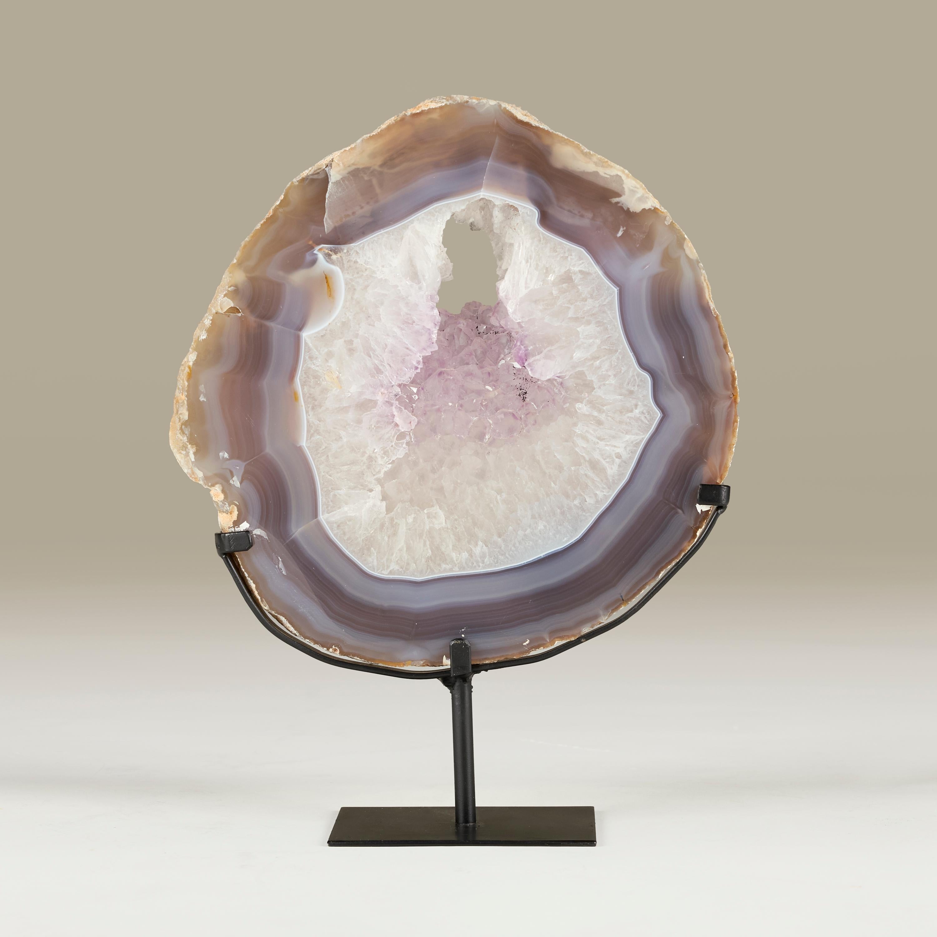 Metallo Large lace agate slice with quartz and amethyst centre