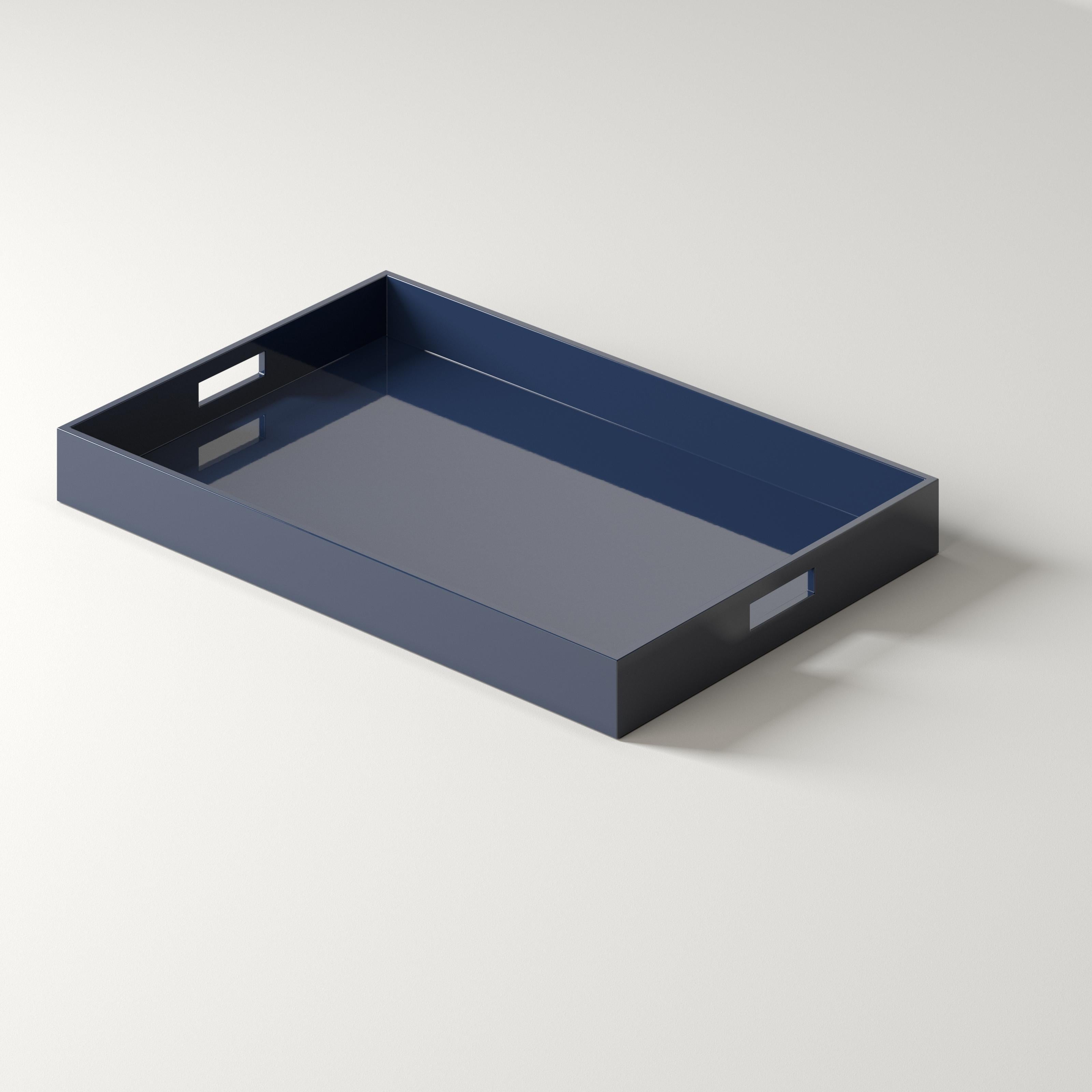 Large Lacquer Tray - Prussian im Angebot 1