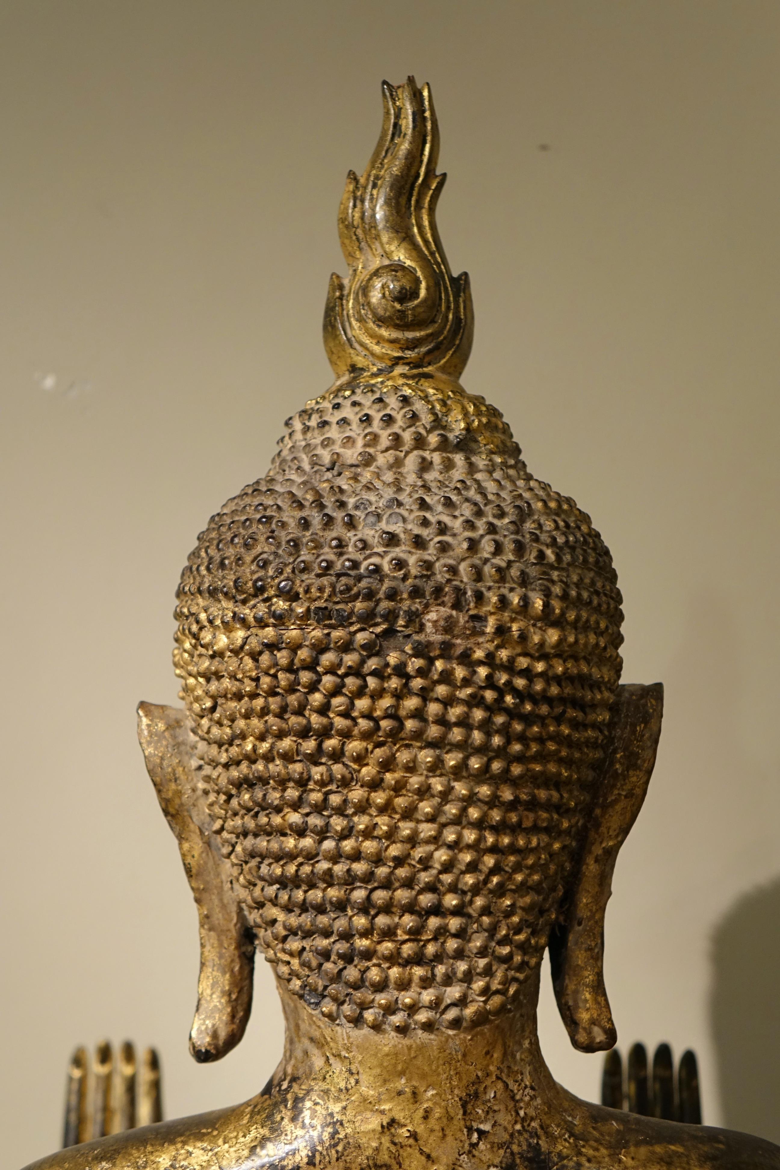 Large lacquered and gilt wood Buddha, Siam, 18th Century 2