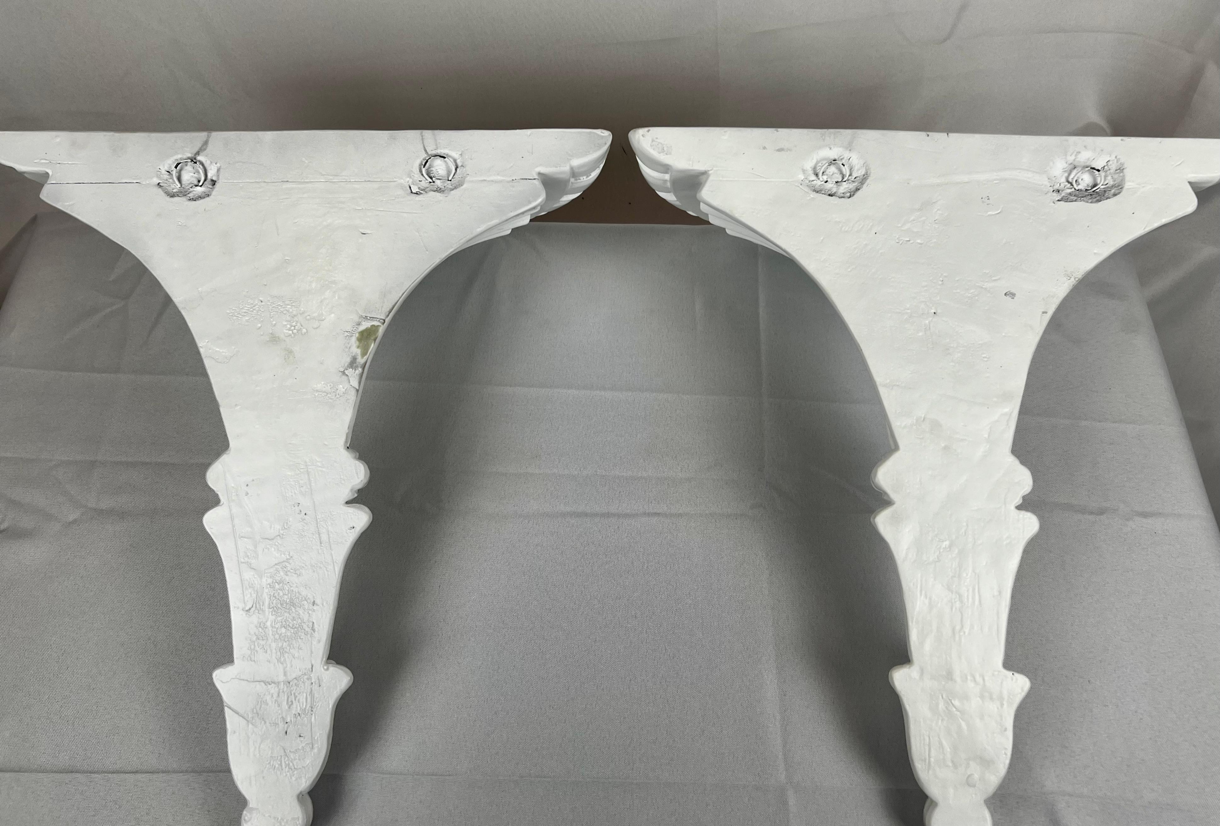 Grandi staffe da parete neoclassiche laccate bianche - 16,25