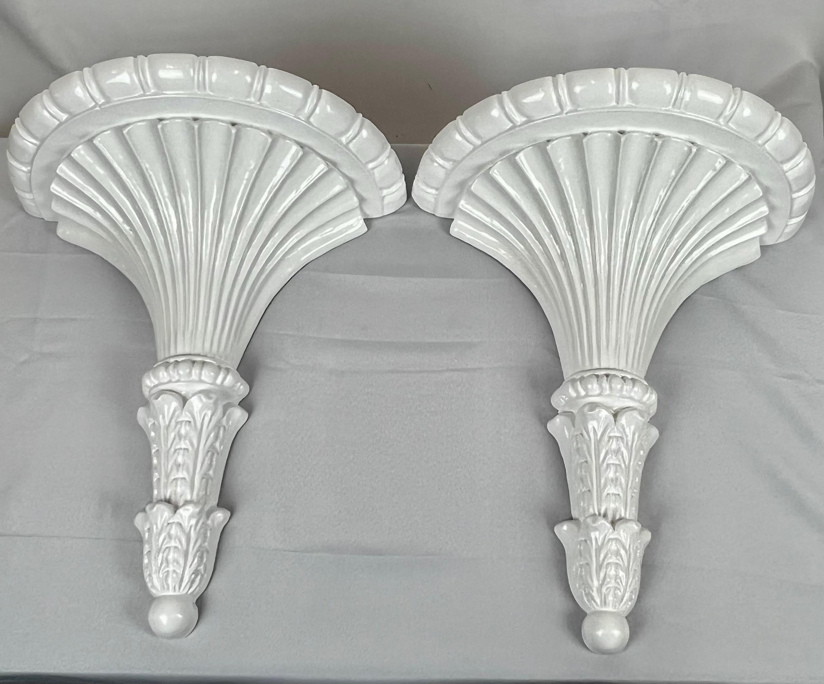Grandi staffe da parete neoclassiche laccate bianche - 16,25