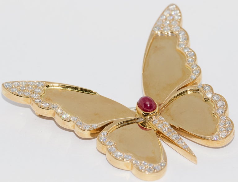 Large Ladies Butterfly Brooch, 18 Karat Gold with Diamonds and Ruby For