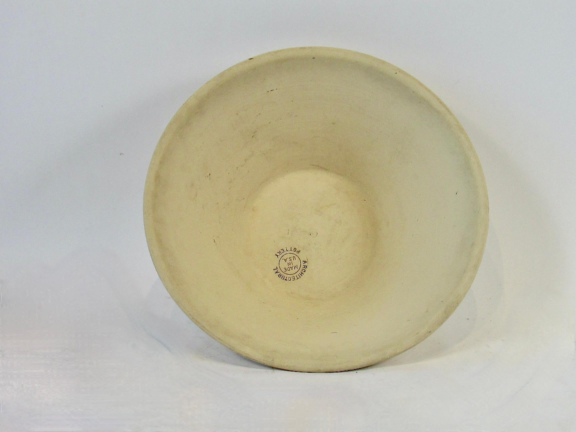 Large Lagardo Tackett Architectural Pottery planter pot  in bisque finish For Sale 1