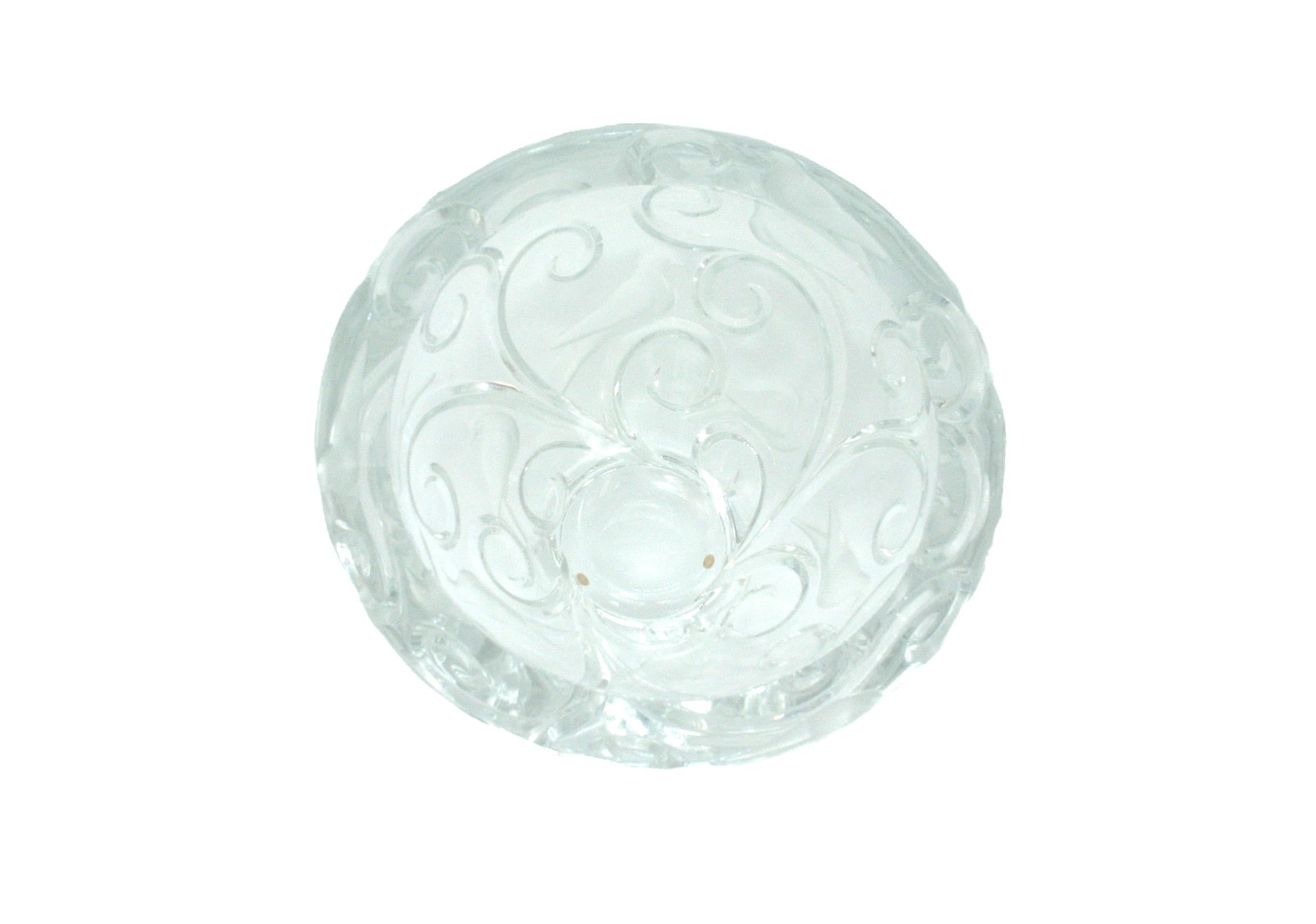 Fine XX secolo Grande centrotavola con ciotola di cristallo Lalique in vendita