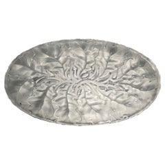 Plato oval grande de cristal Lalique "Chene" de hojas de roble