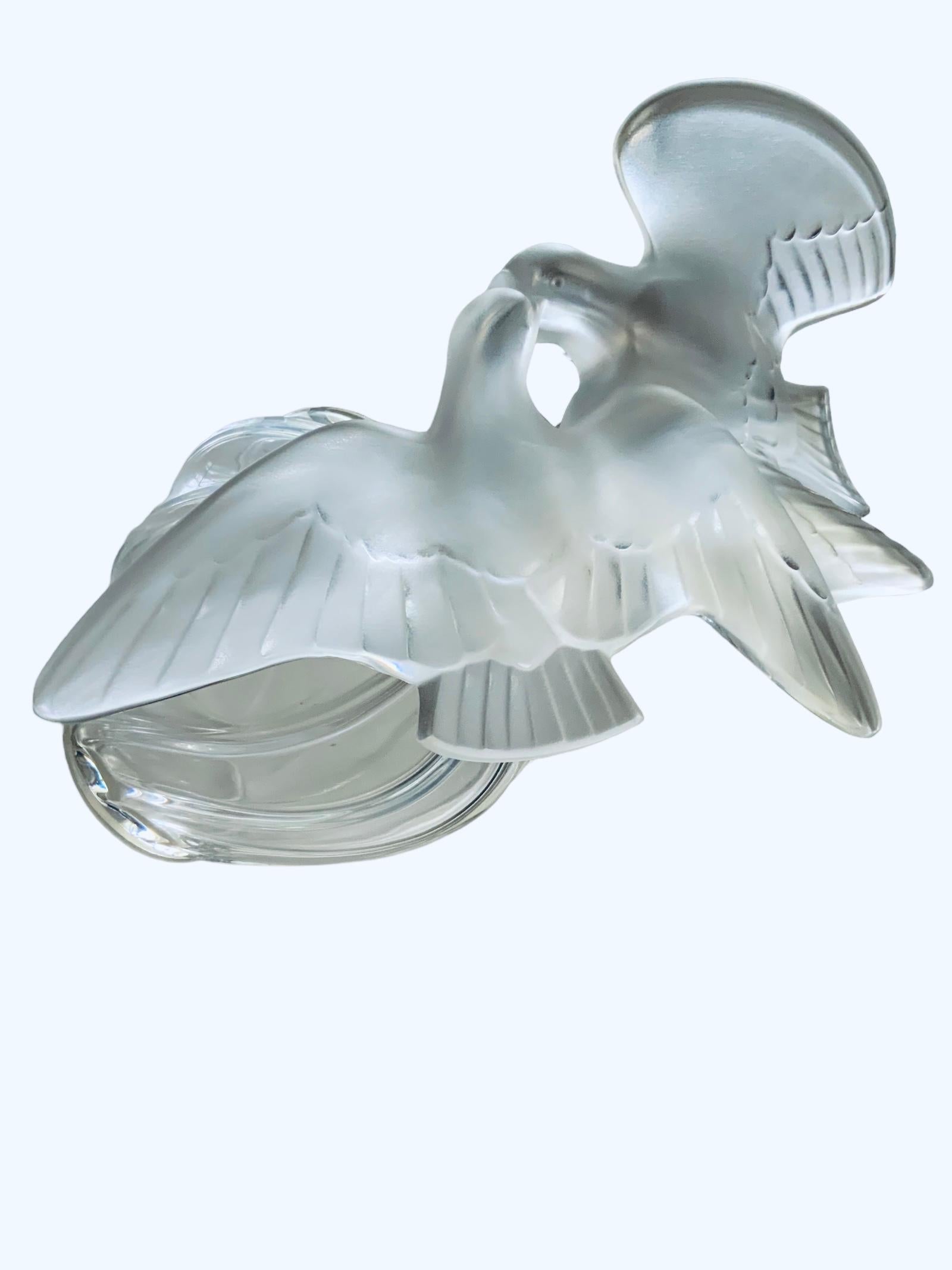 Large Lalique Crystal Perfume Bottle Of L’Air Du Temps 6