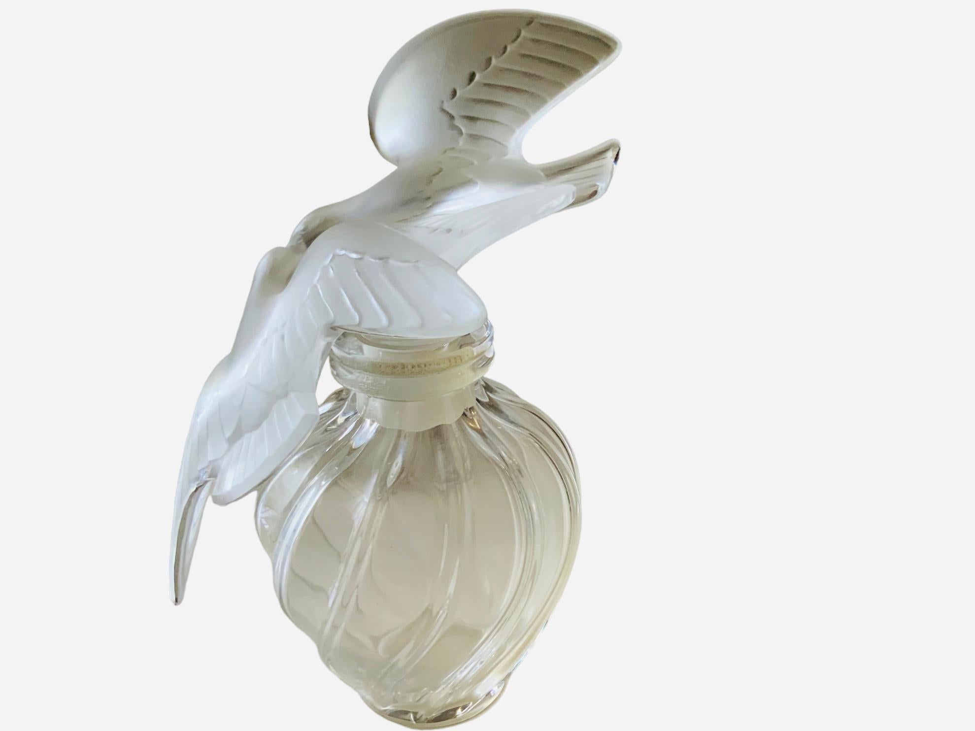Large Lalique Crystal Perfume Bottle Of L’Air Du Temps 7