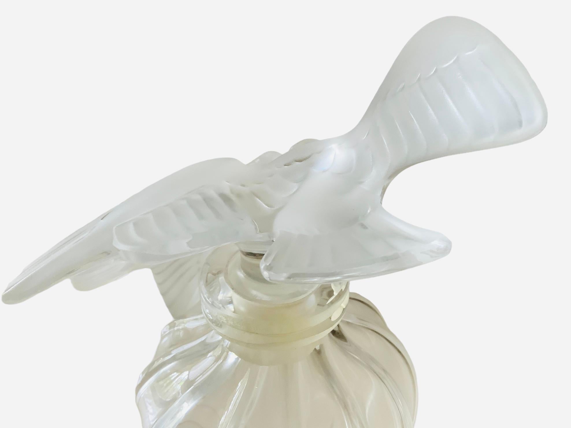 Large Lalique Crystal Perfume Bottle Of L’Air Du Temps 2