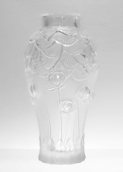 Large Lalique Glass Giverny Water Lillies Pattern Flower Vase