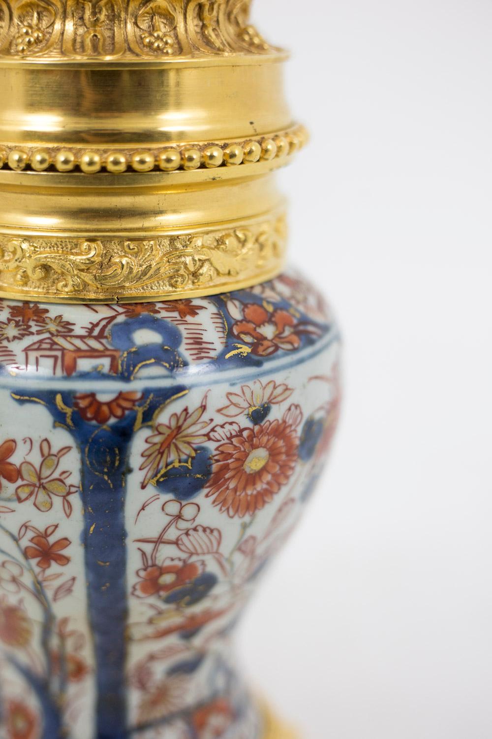 Grande lampe en porcelaine d'Imari et bronze doré:: vers 1880 en vente 4