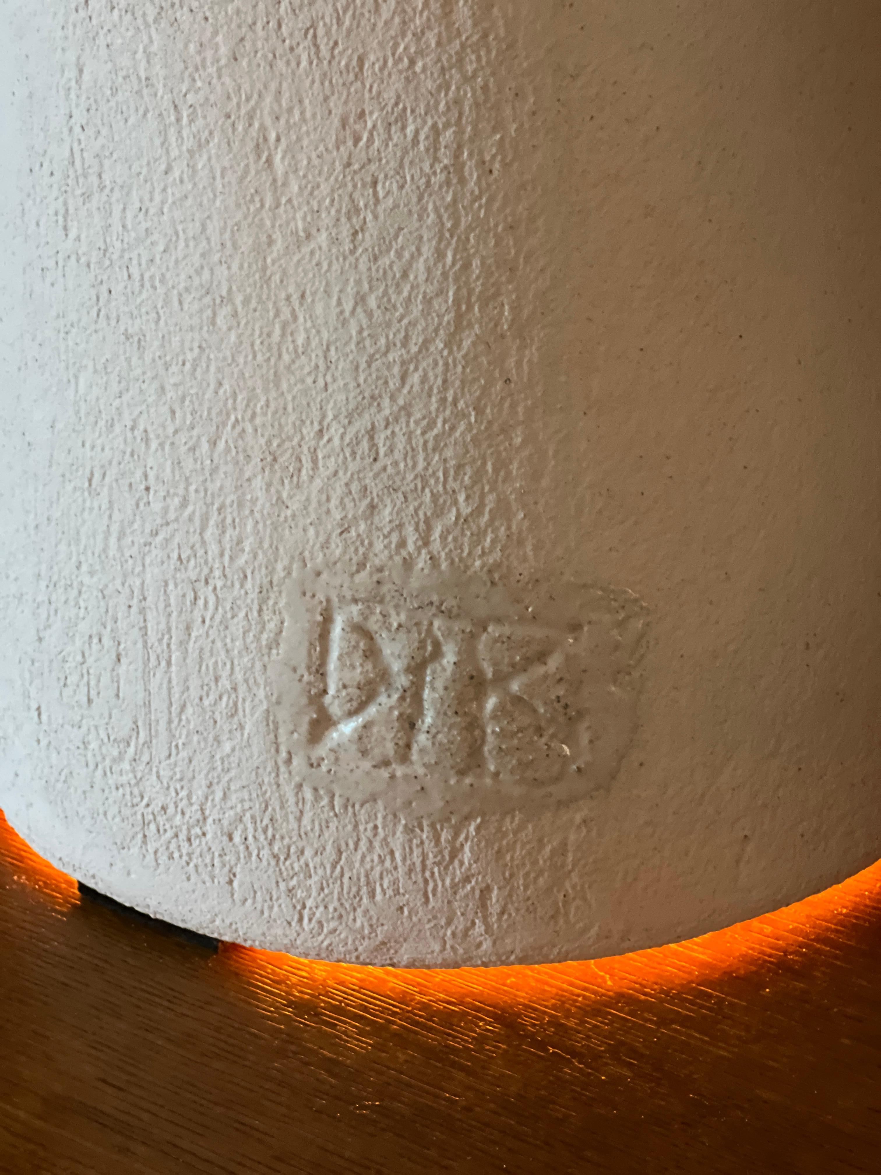 Moderne Grande lampe en céramique blanche  par Kseniya Kravtsova signé et numéroté 2023 en vente