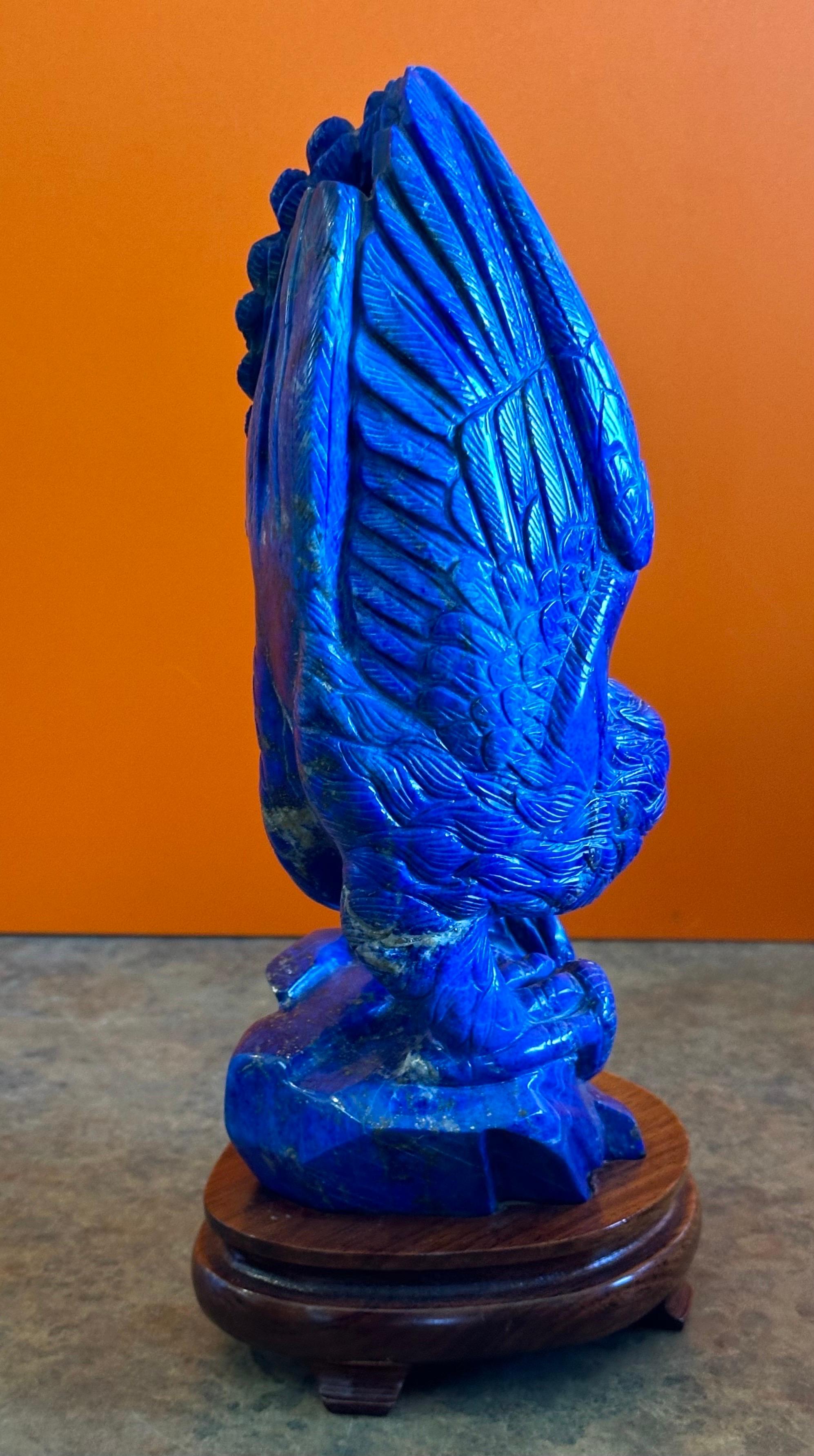 Grande scultura di aquila in Lapis Lazuki In condizioni buone in vendita a San Diego, CA