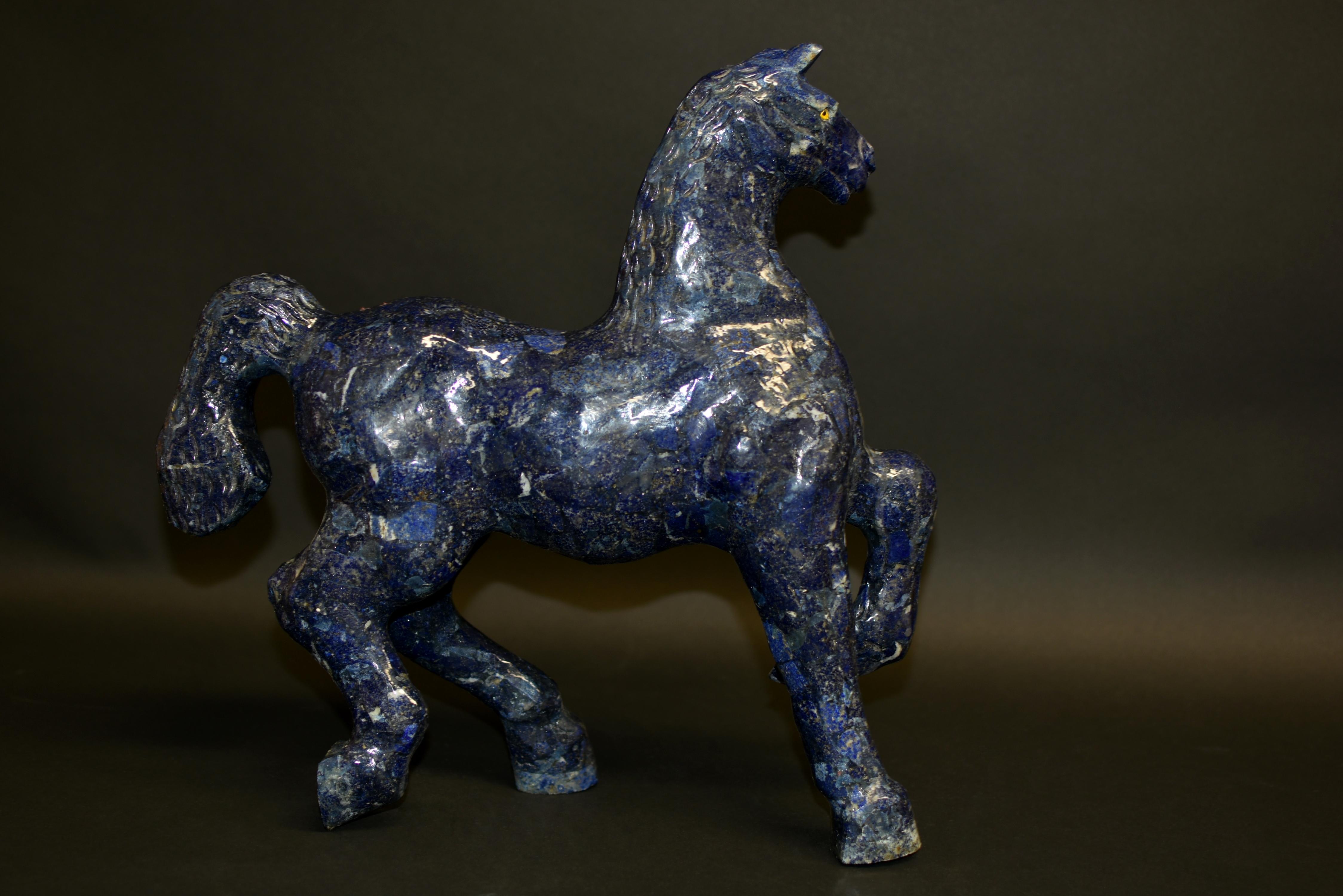 Grand cheval en lapis-lazuli de 11 lb 10