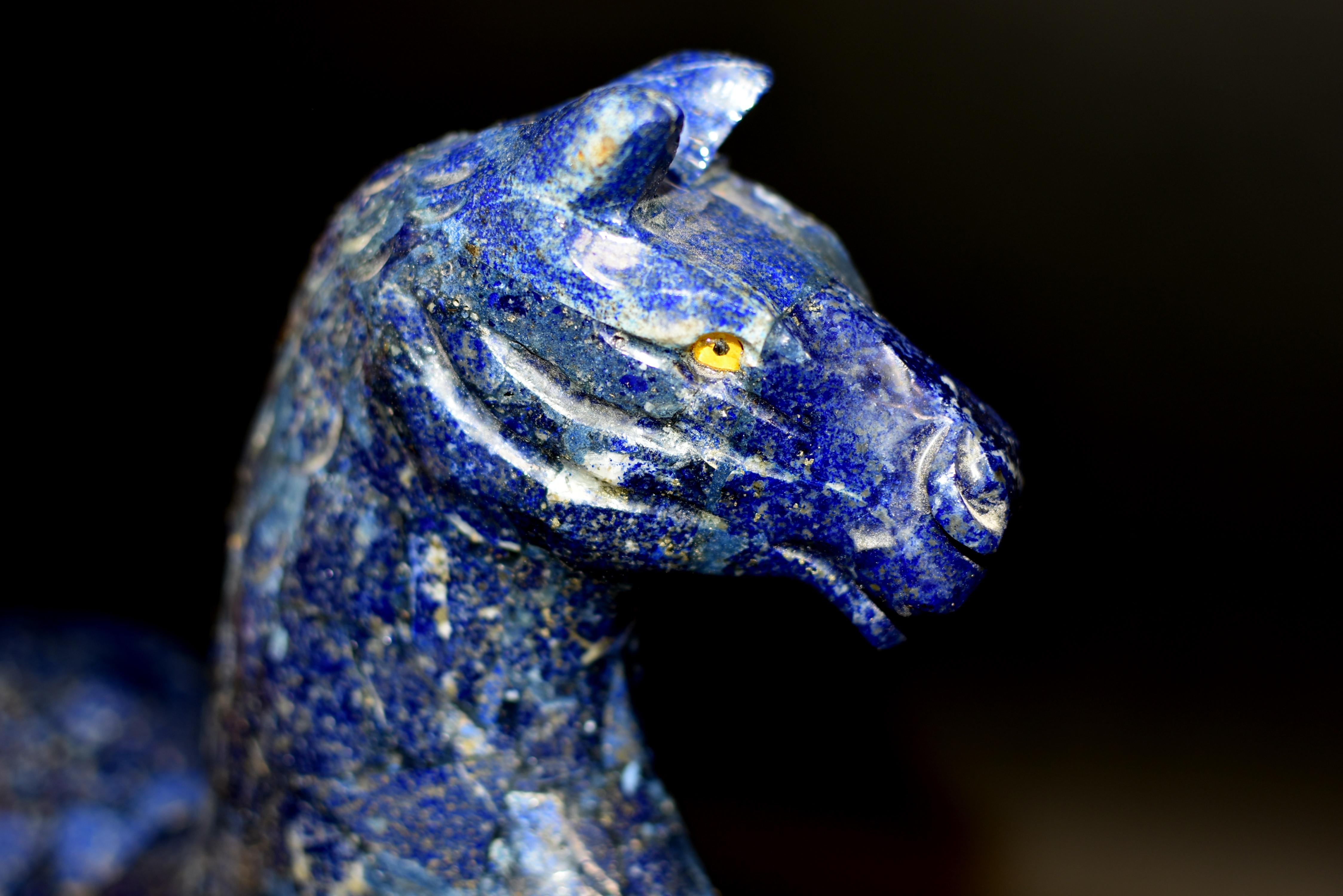 Grand cheval en lapis-lazuli de 11 lb 11