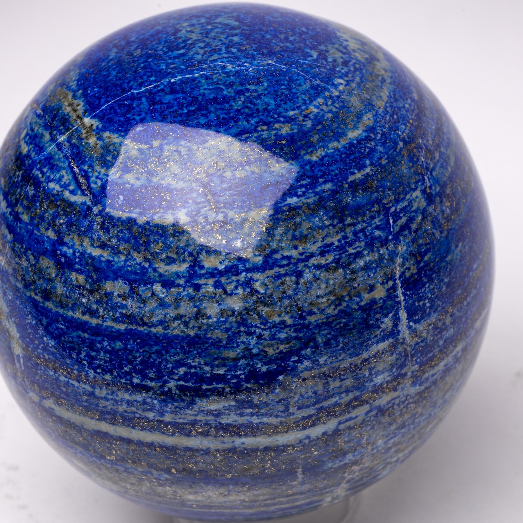 Large Lapis Lazuli Sphere from Afghanistan in Acrylic Base In New Condition For Sale In Polanco, CDMX