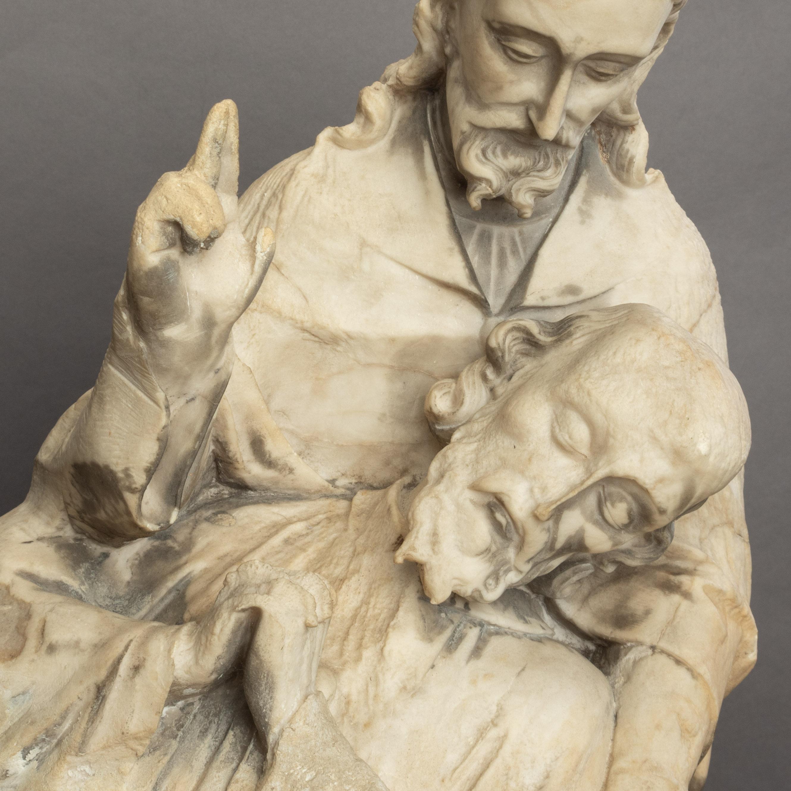 Grand groupe de sculptures religieuses médiévales en marbre sculpté à la main du XVe siècle en vente 12