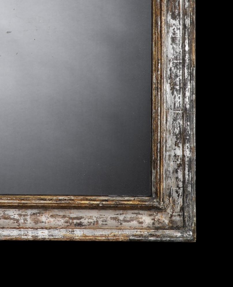 Grand miroir italien à encadrement rectangulaire en feuilles d'argent Bon état - En vente à London, GB