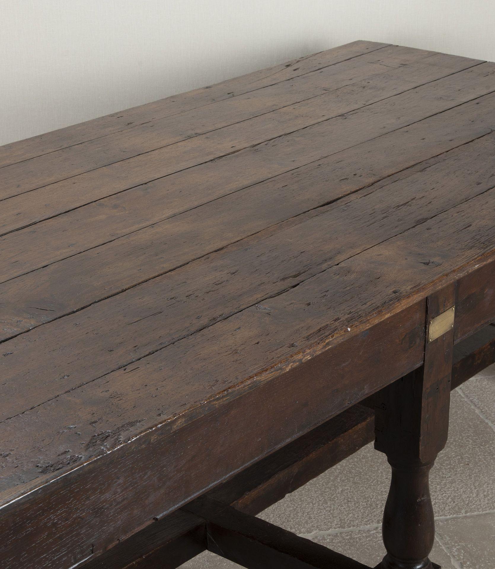 Large Late 18th Century English Oak Refectory Table en vente 3