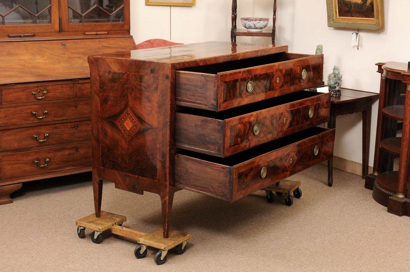 18th Century and Earlier Large Late 18th Century Italian Neoclassical Walnut Commode with 3 Drawers For Sale