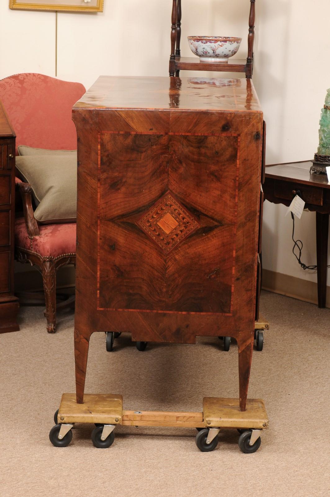 Large Late 18th Century Italian Neoclassical Walnut Commode with 3 Drawers For Sale 3