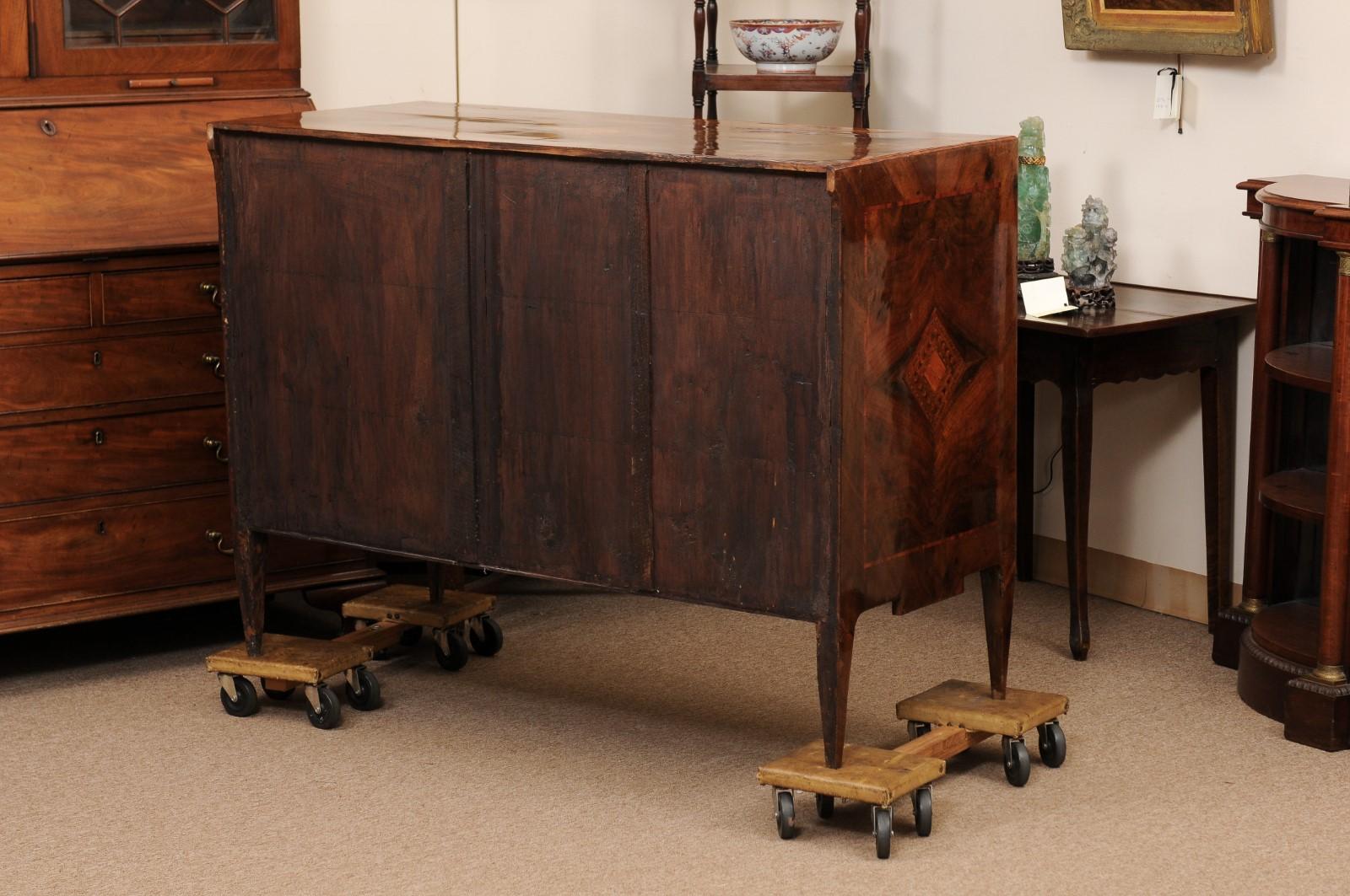 Large Late 18th Century Italian Neoclassical Walnut Commode with 3 Drawers For Sale 4