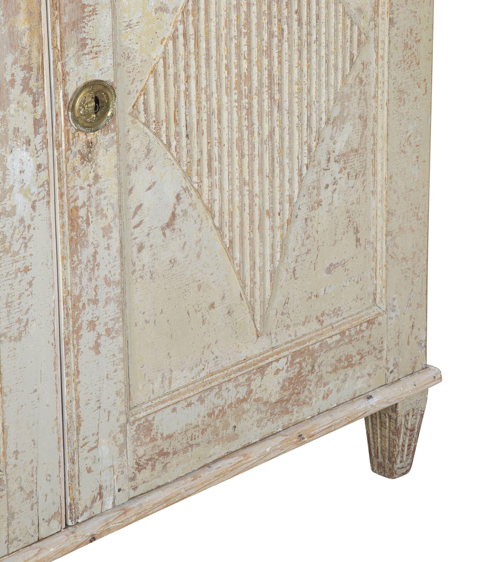 Large Late 18th Century Swedish Gustavian Buffet in Original Paint For Sale 7