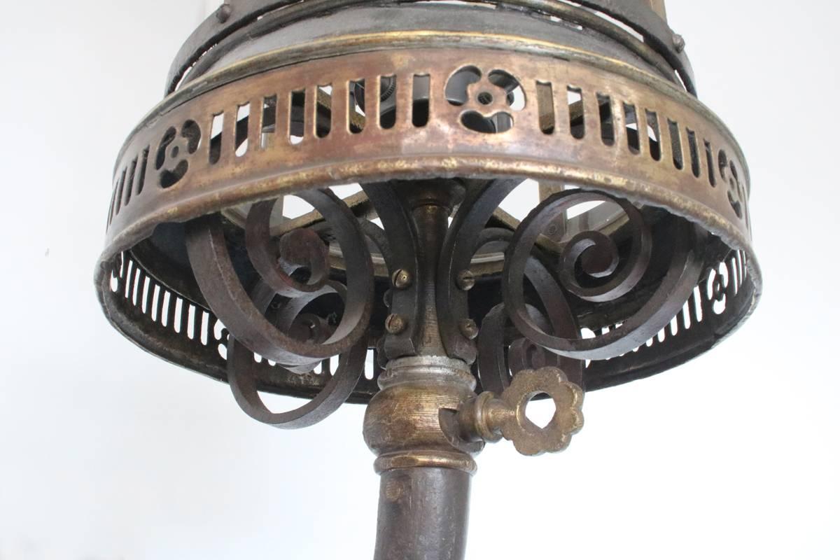 Large Late 19th Century Arts & Crafts Wall Lantern For Sale 3