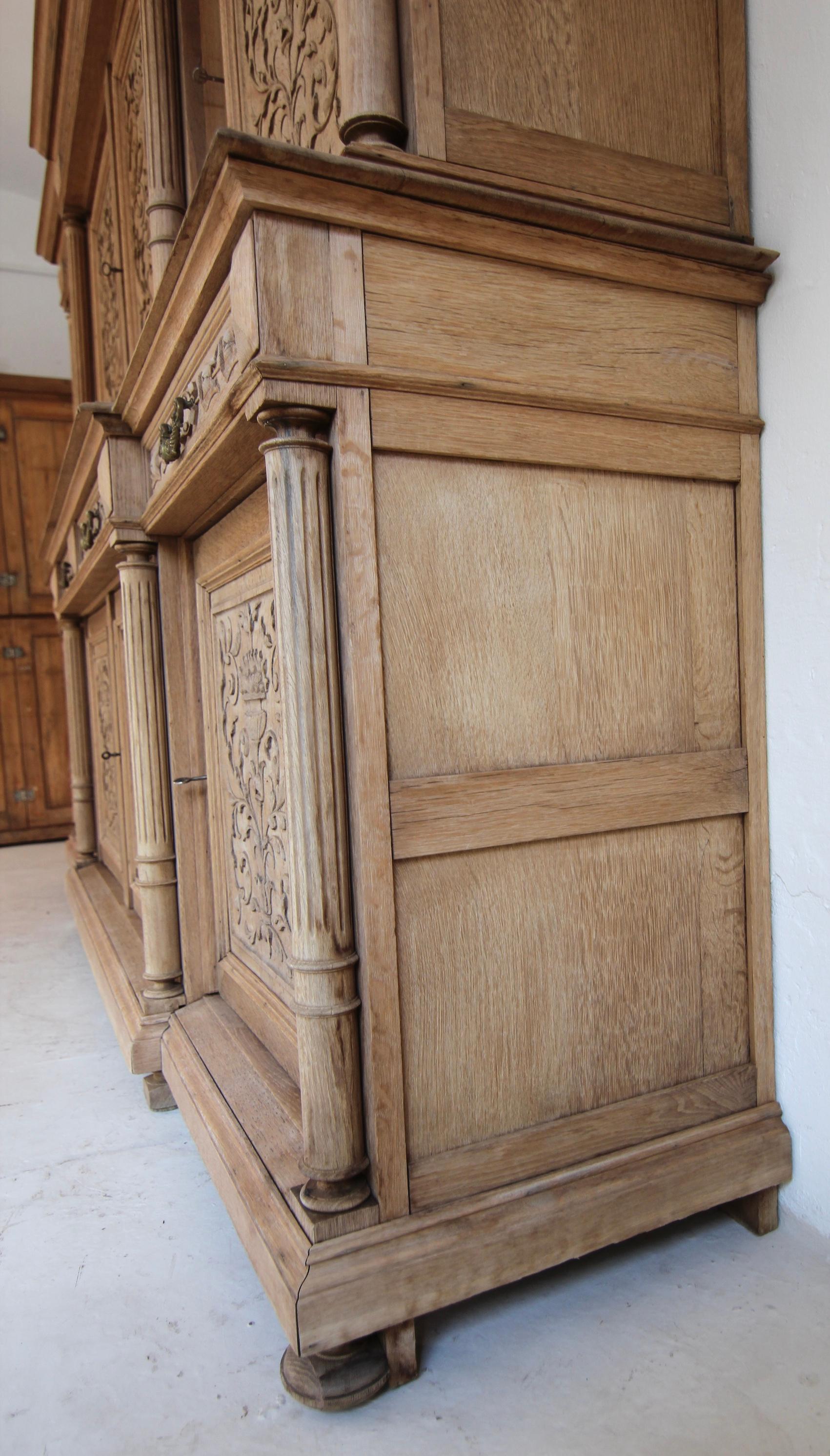 Large Late 19th Century Bleached Oak Buffet Cabinet For Sale 1