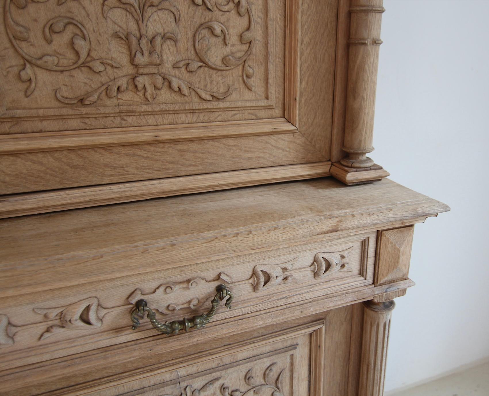 Large Late 19th Century Bleached Oak Buffet Cabinet For Sale 5