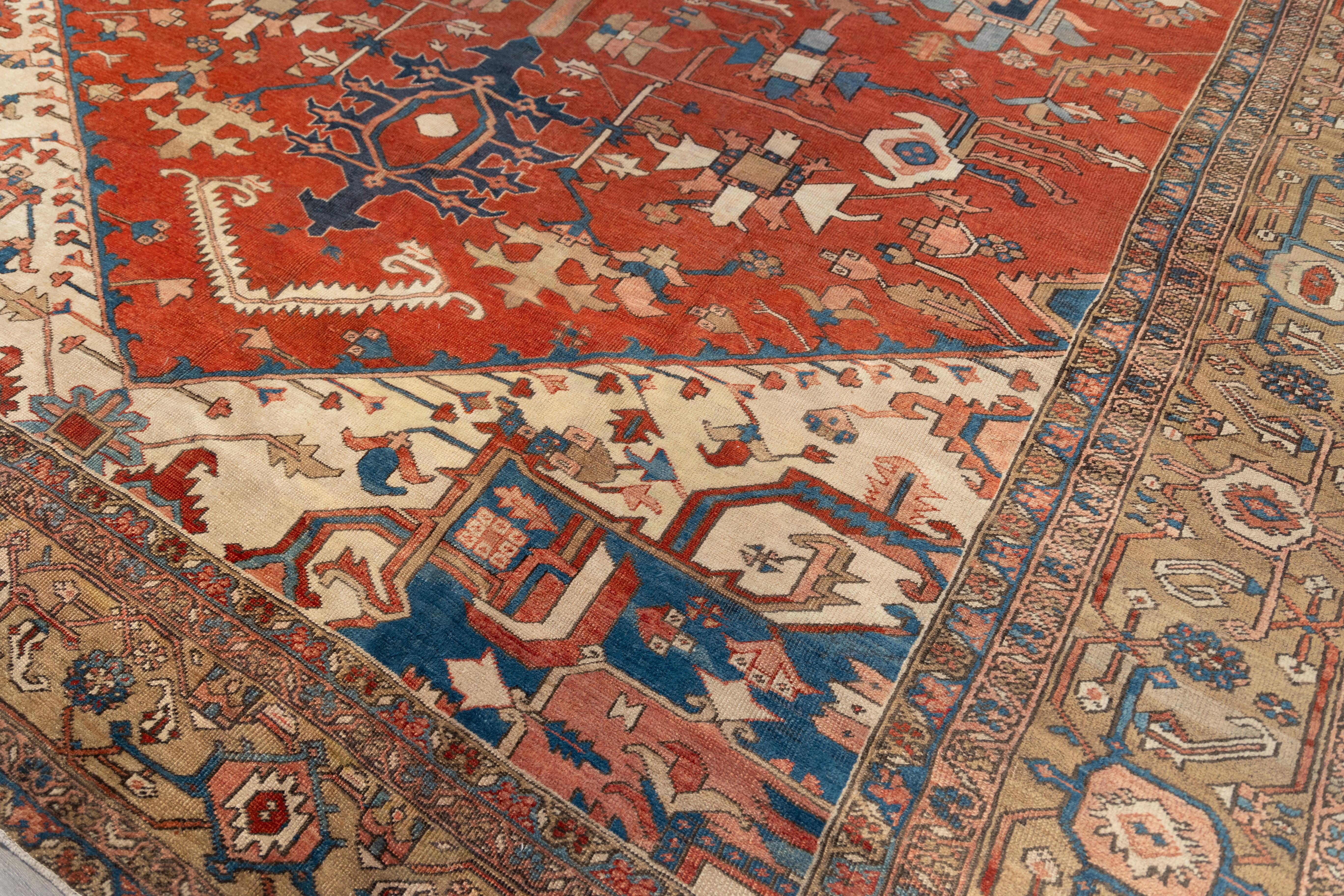 Serapi Large late 19th century central medallion serapi  rug For Sale